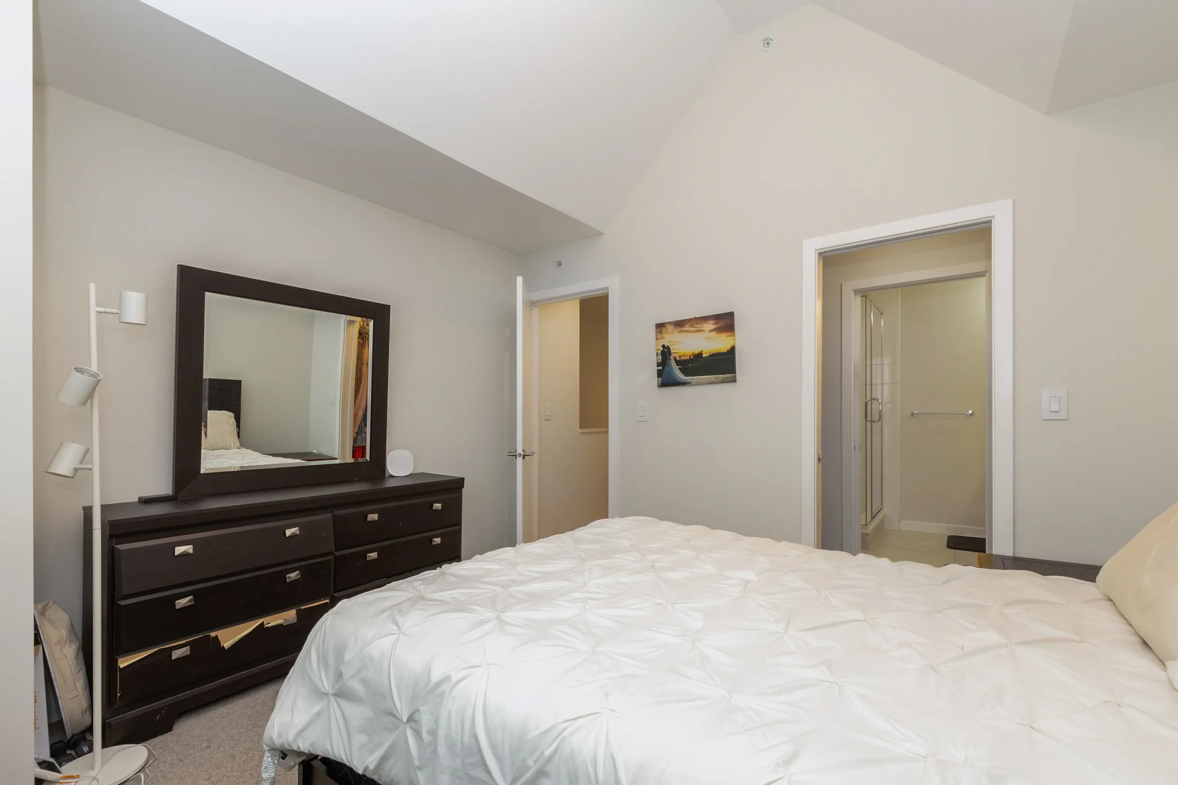 159 19451 Sutton Avenue