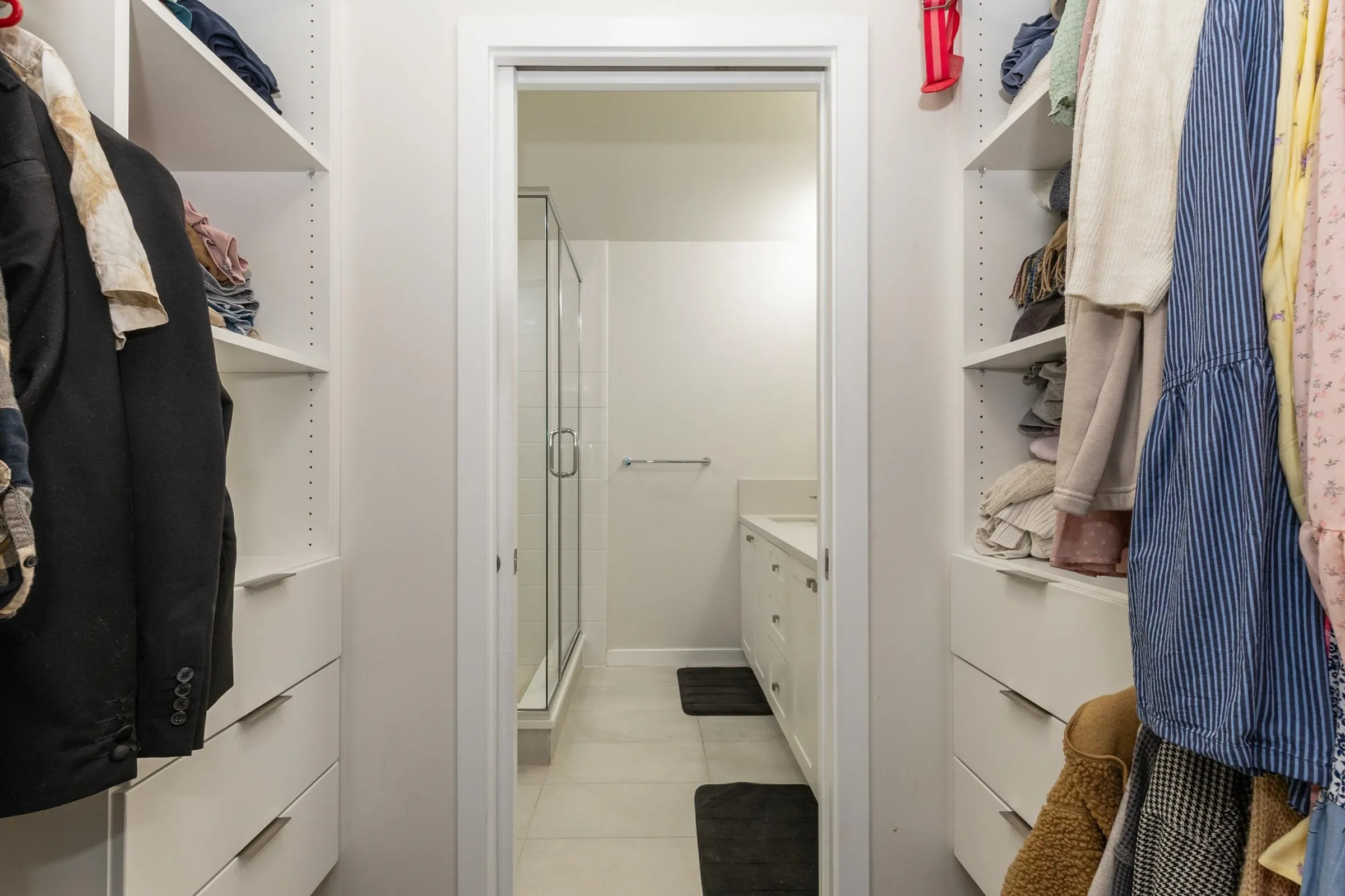 159 19451 Sutton Avenue