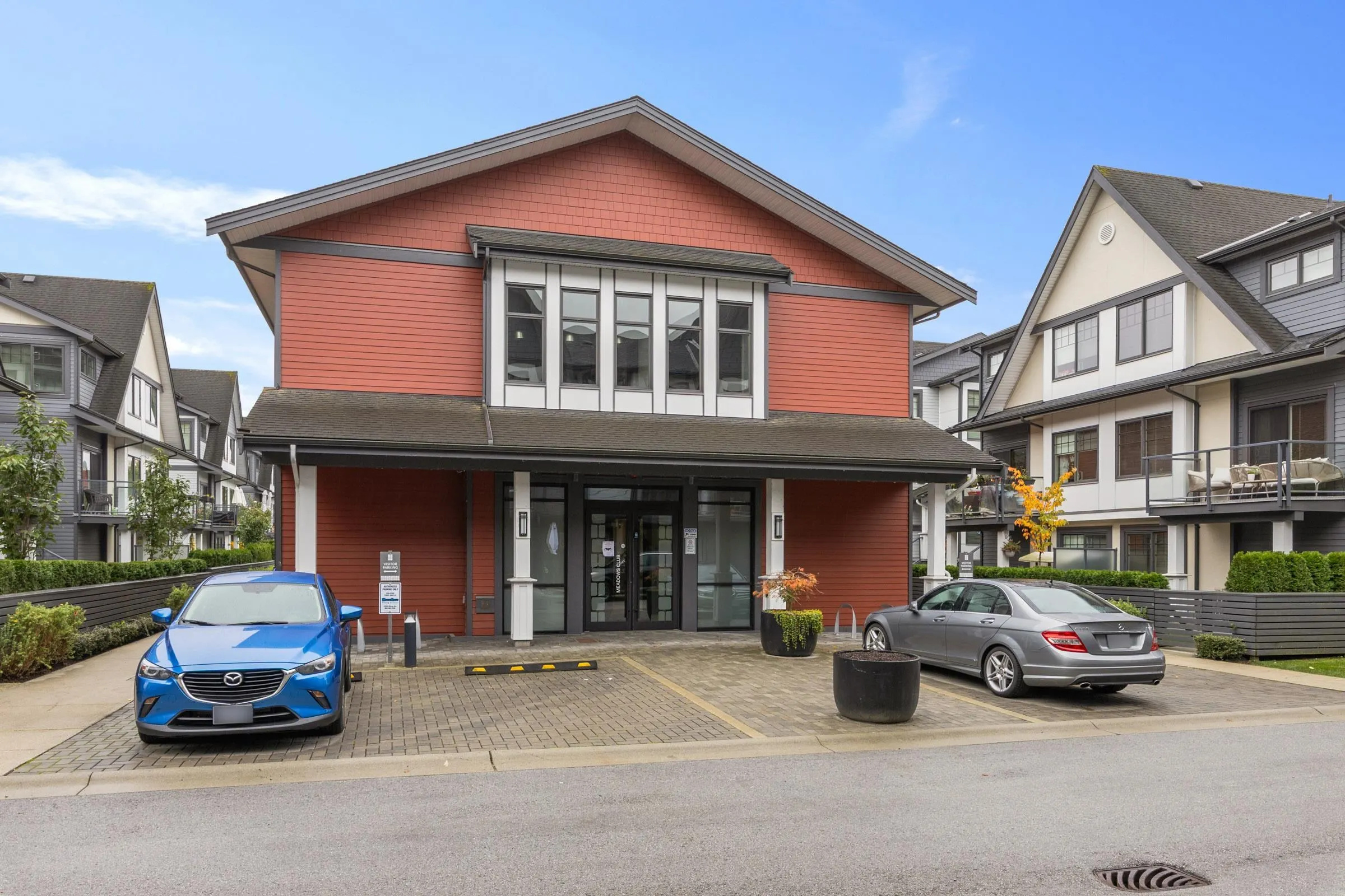 159 19451 Sutton Avenue