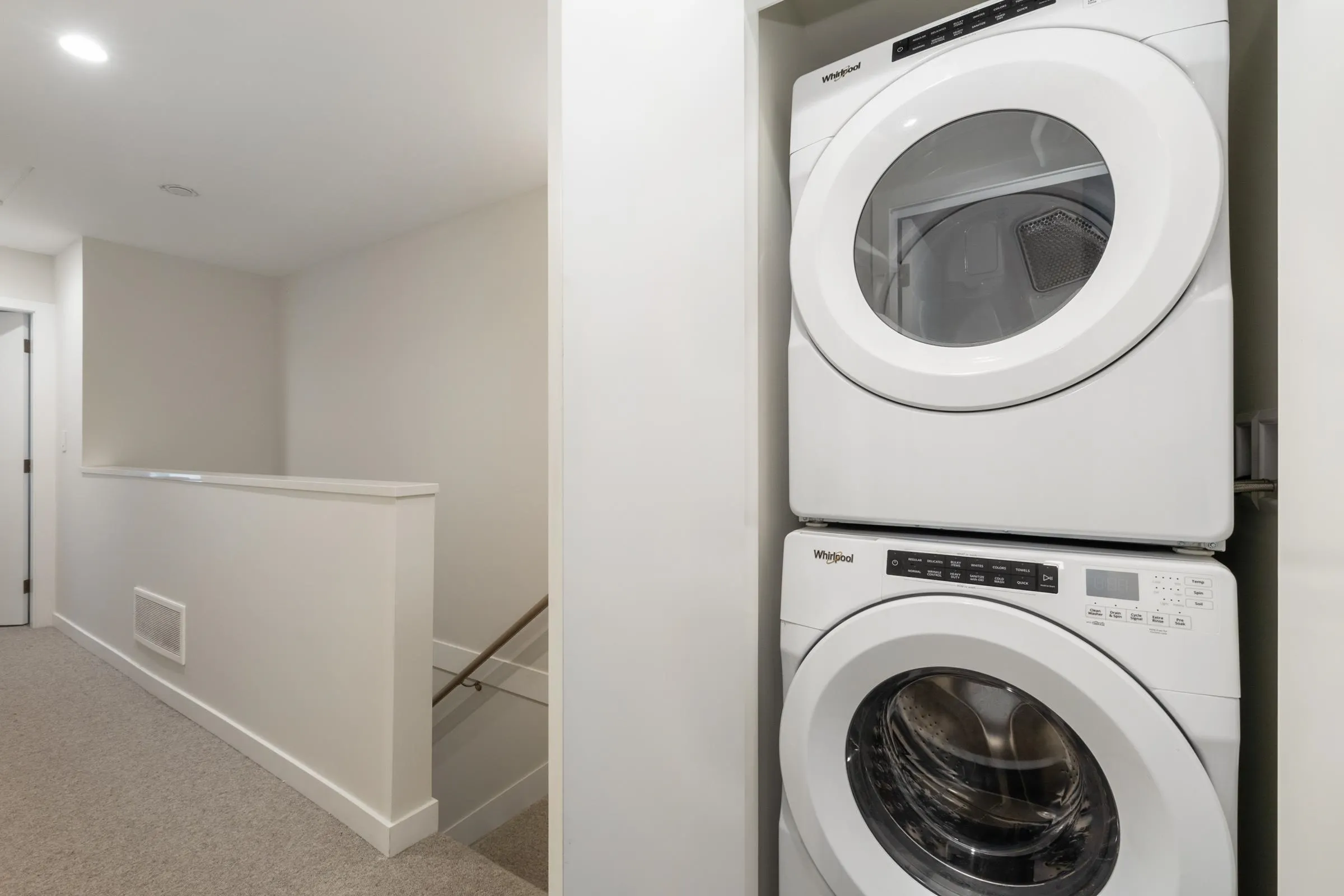 159 19451 Sutton Avenue