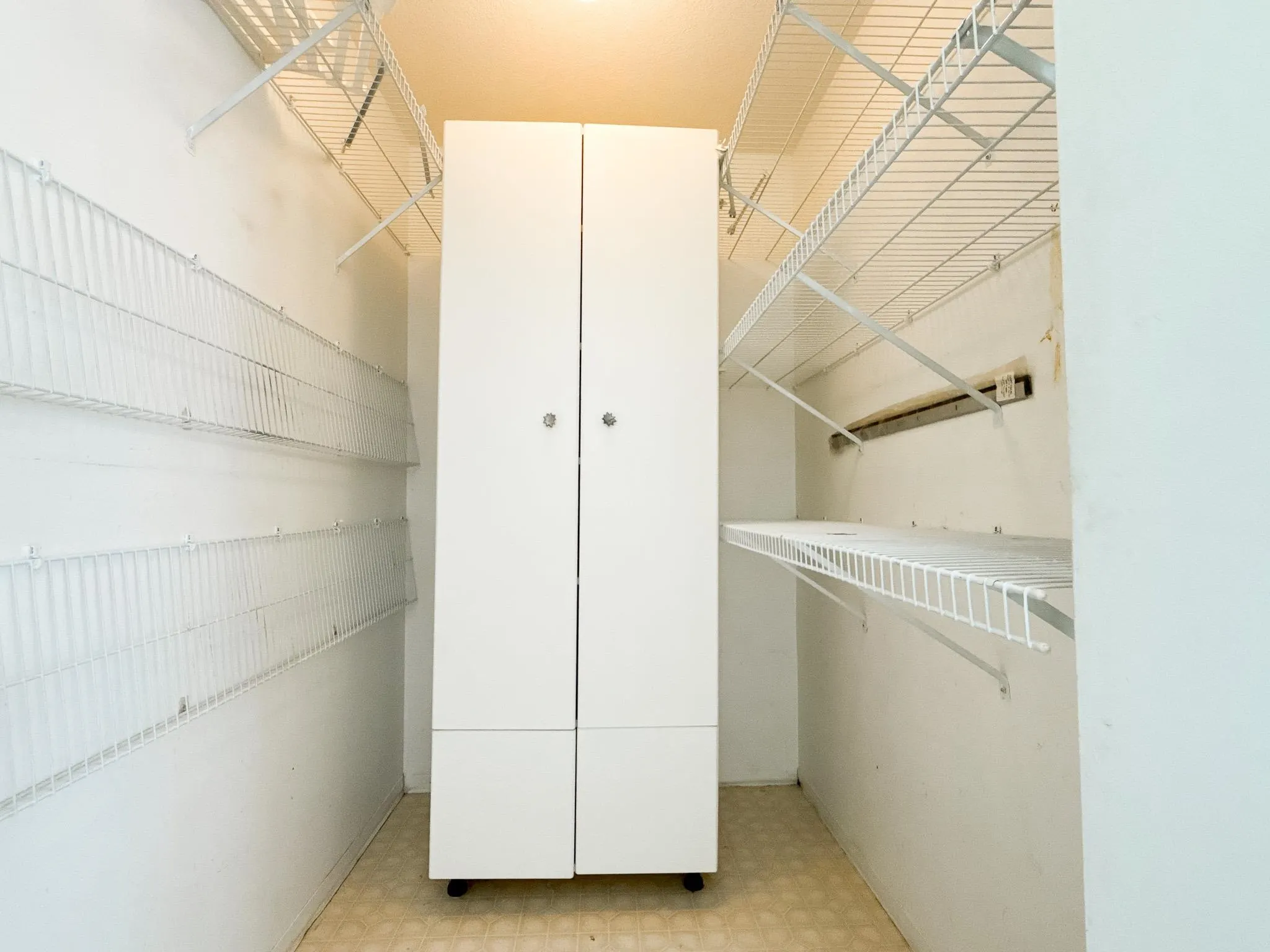 1103 212 Davie Street