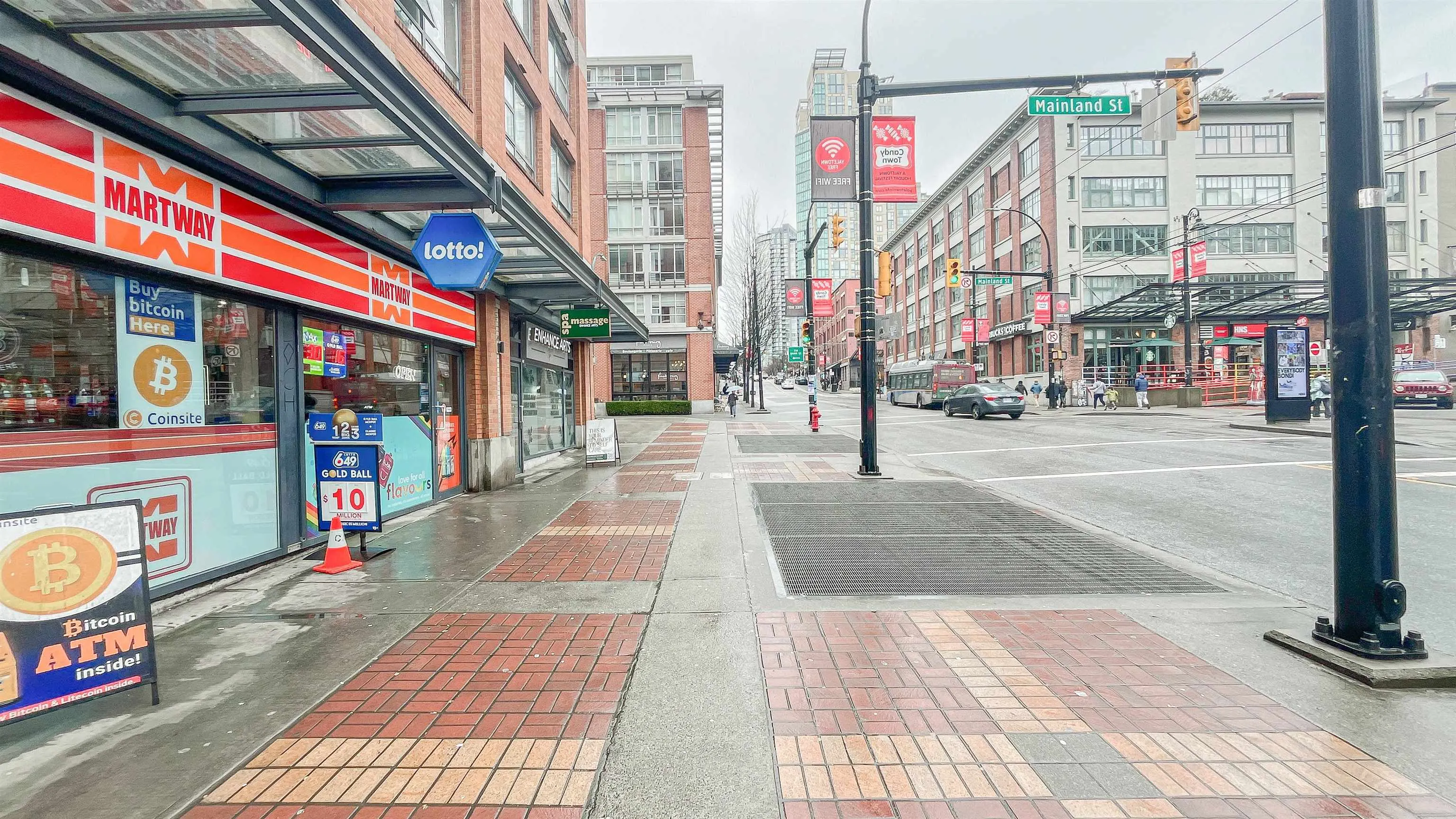 1103 212 Davie Street