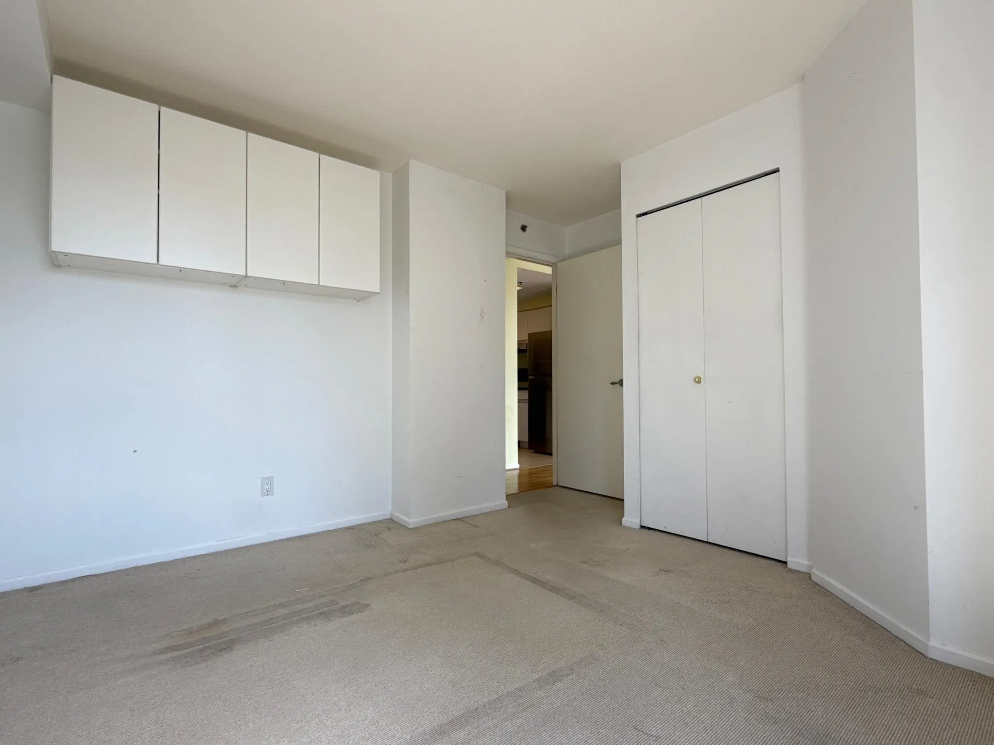 1103 212 Davie Street