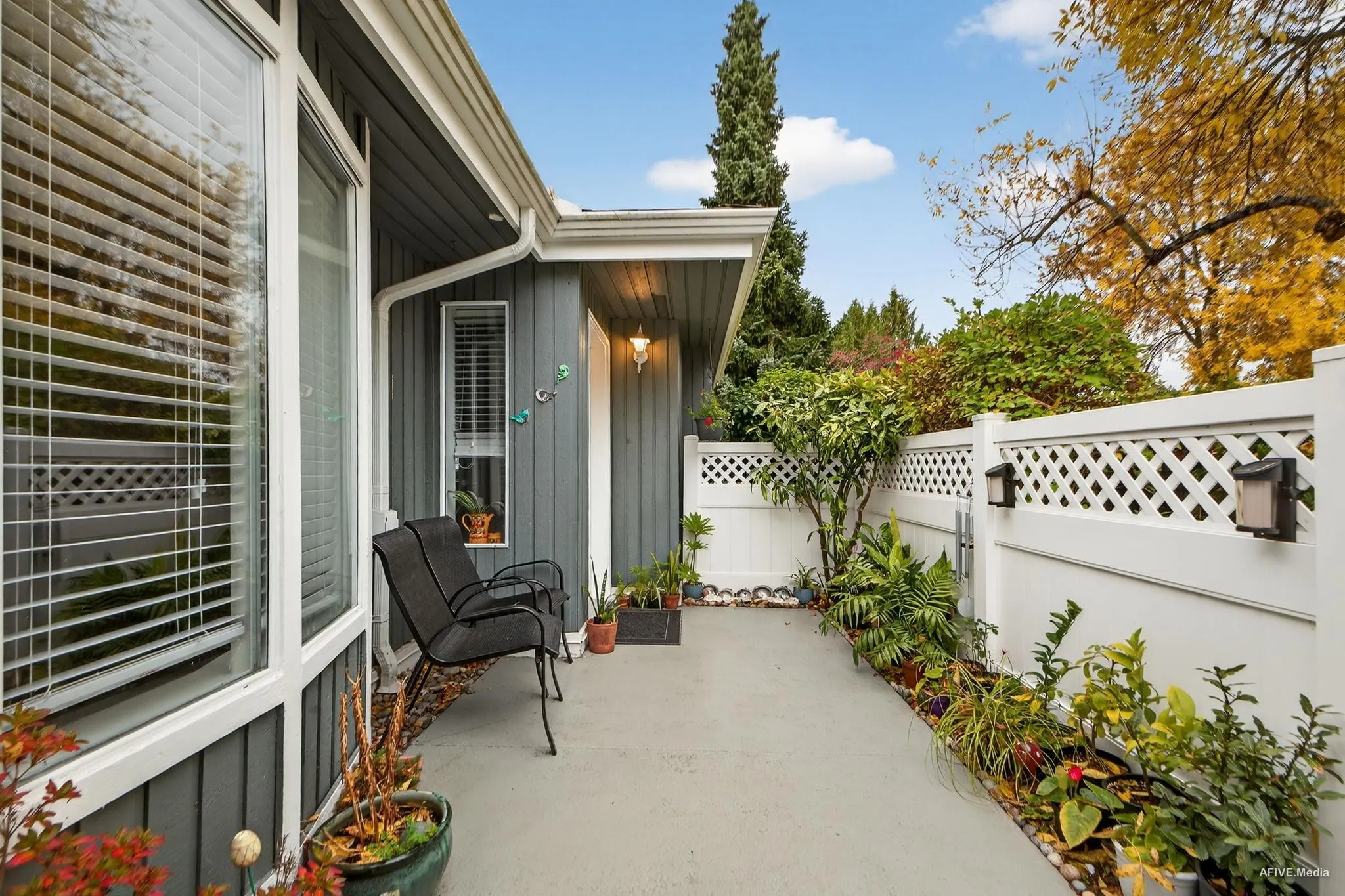 103 14271 18a Avenue