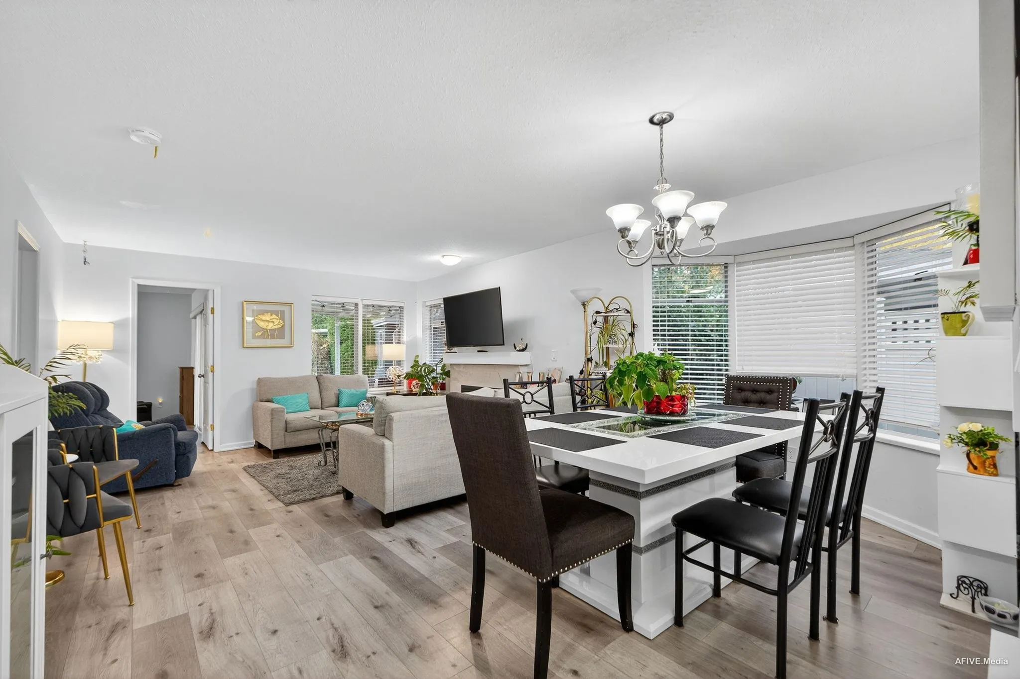 103 14271 18a Avenue