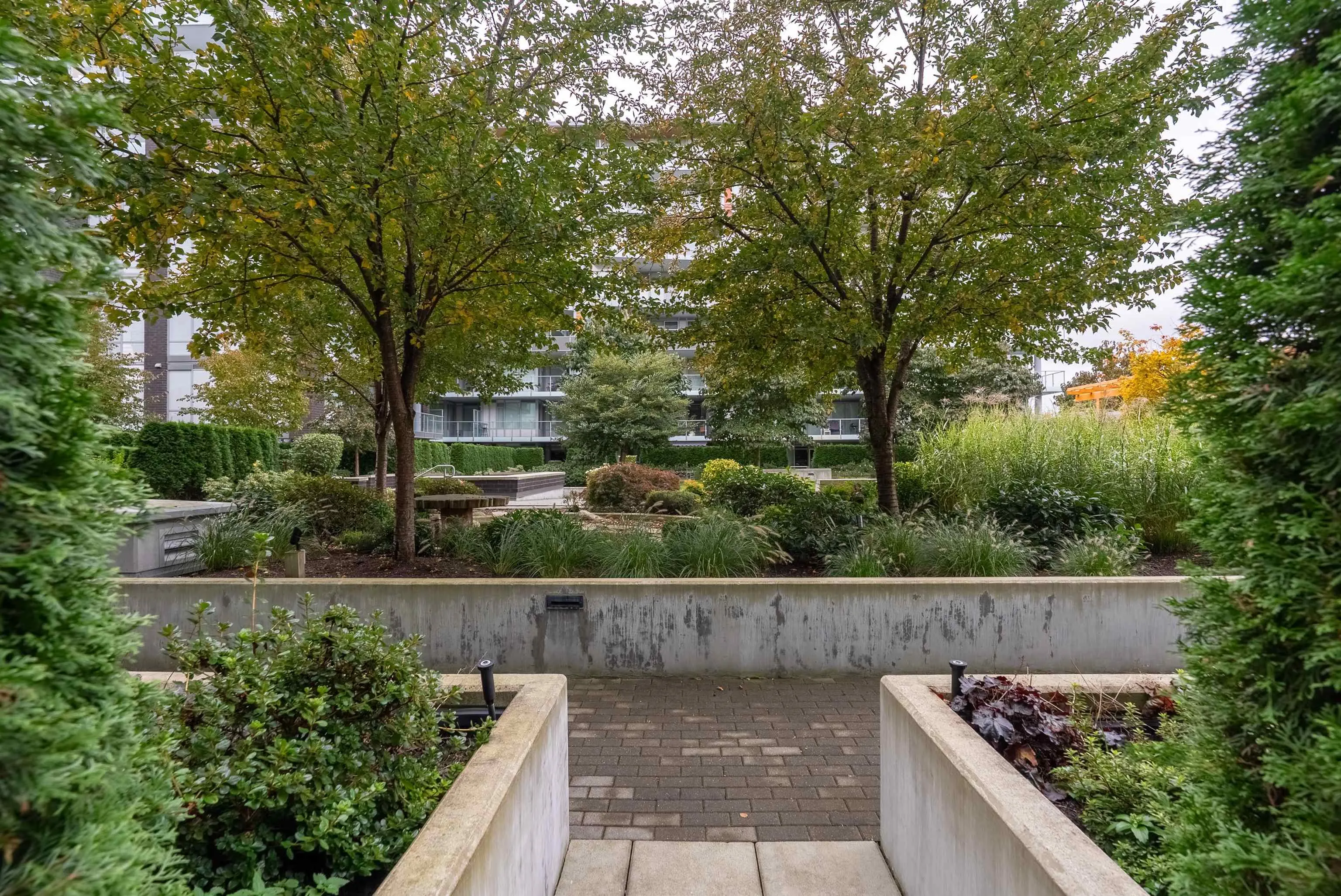 103 10788 No. 5 Road