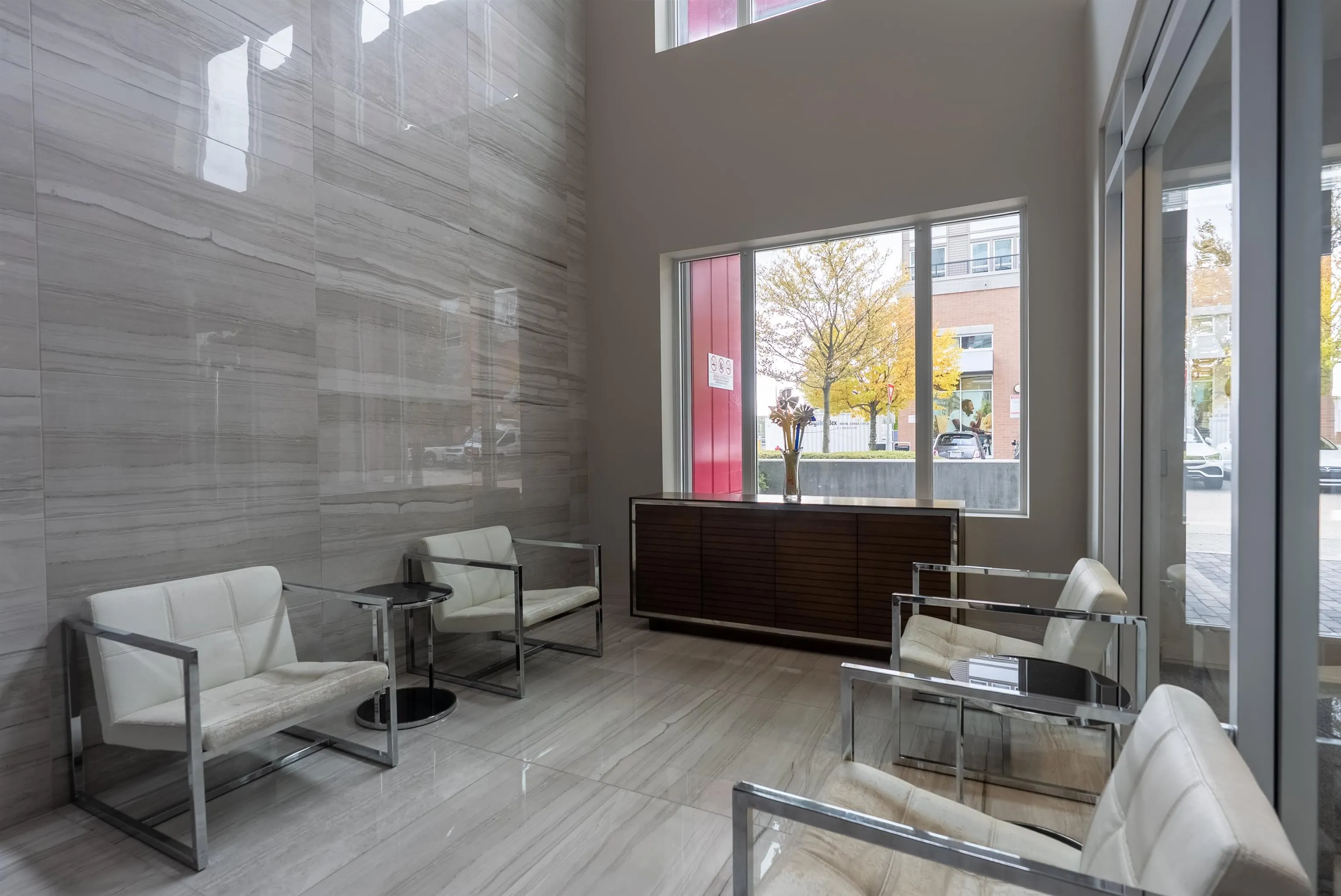 103 10788 No. 5 Road