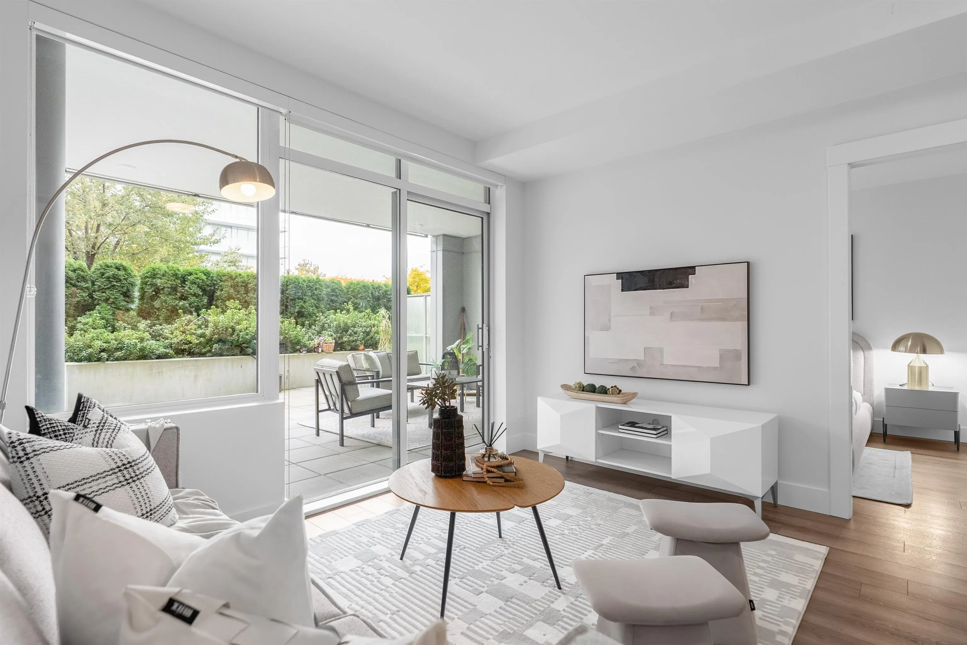 103 10788 No. 5 Road