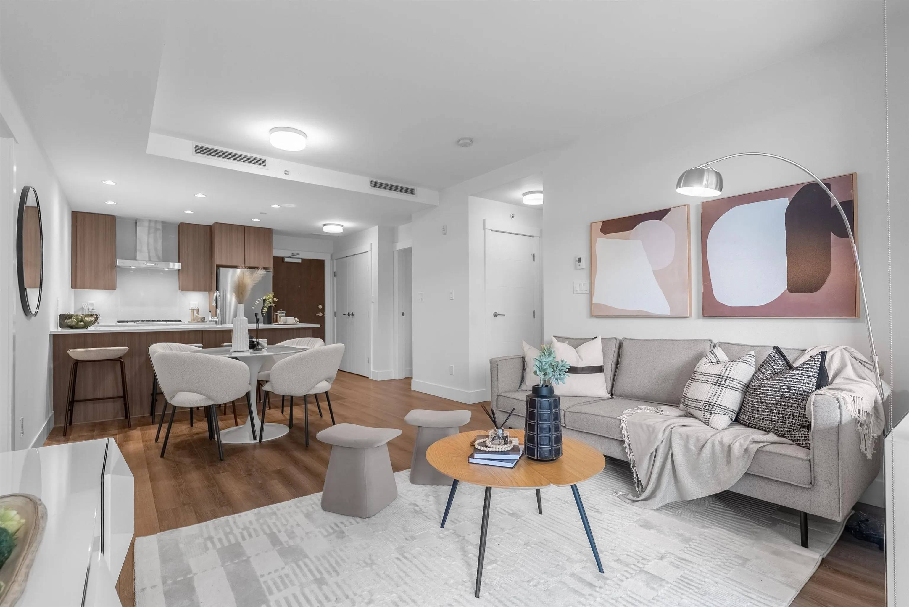 103 10788 No. 5 Road