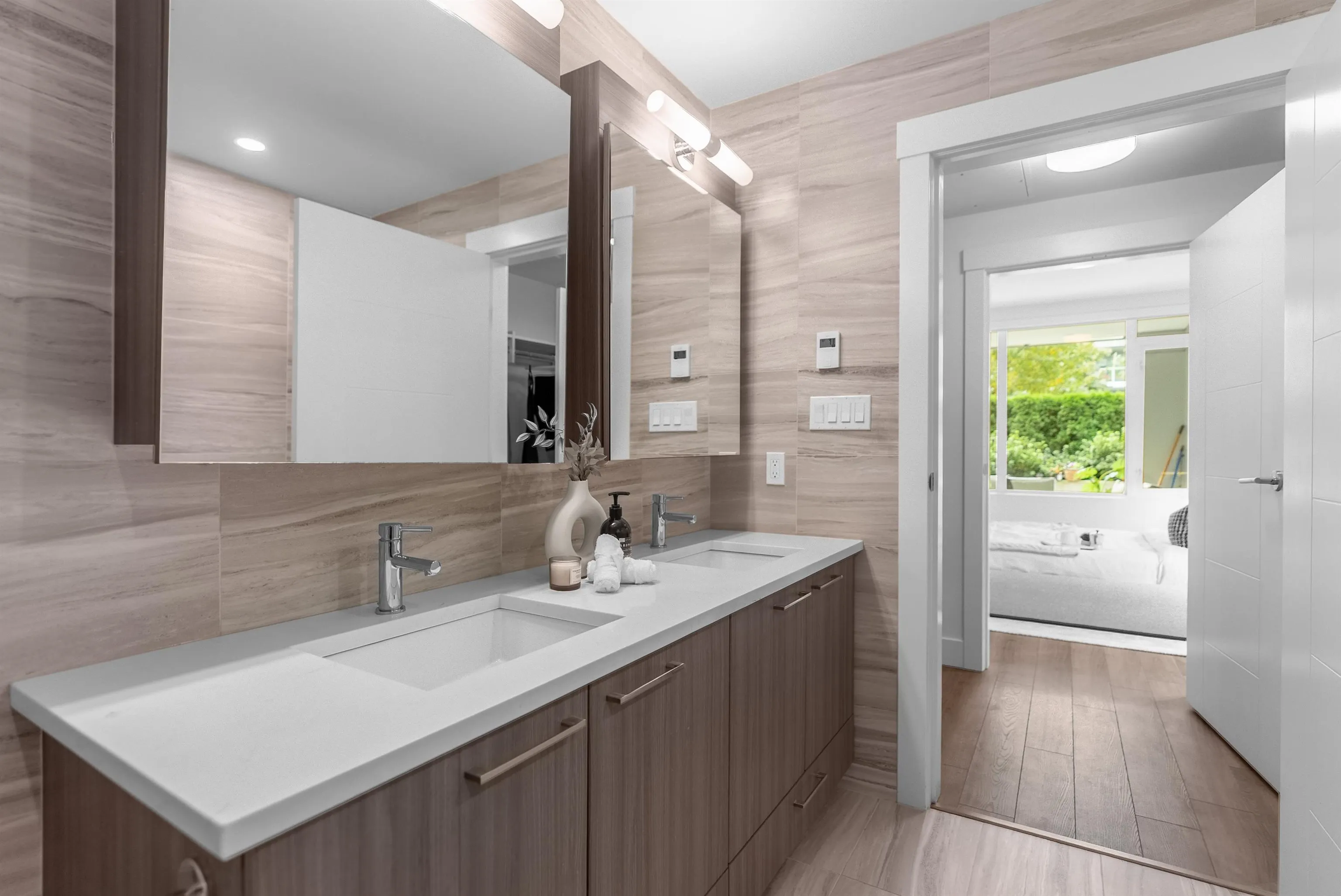 103 10788 No. 5 Road