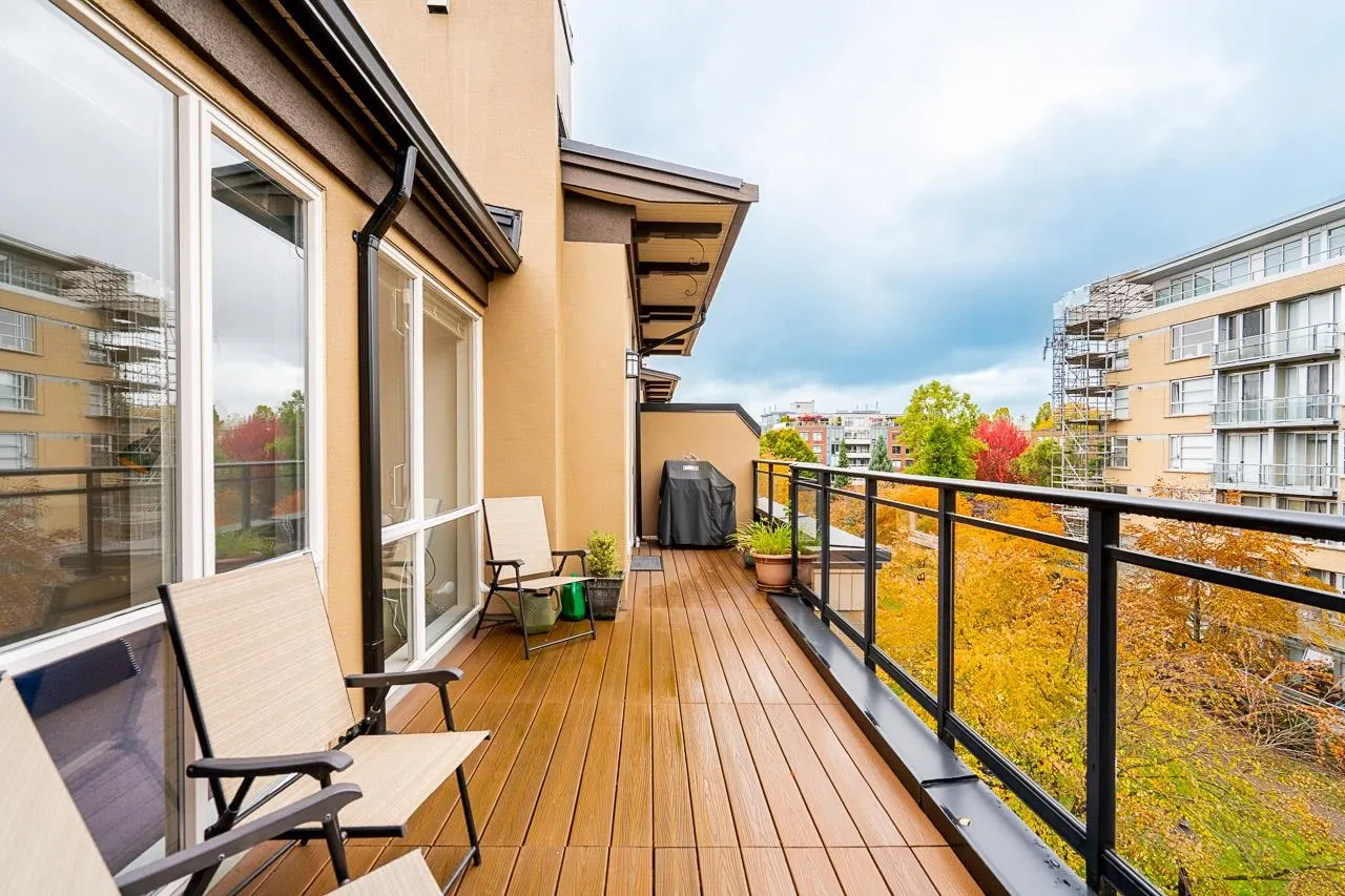 402 2175 Salal Drive