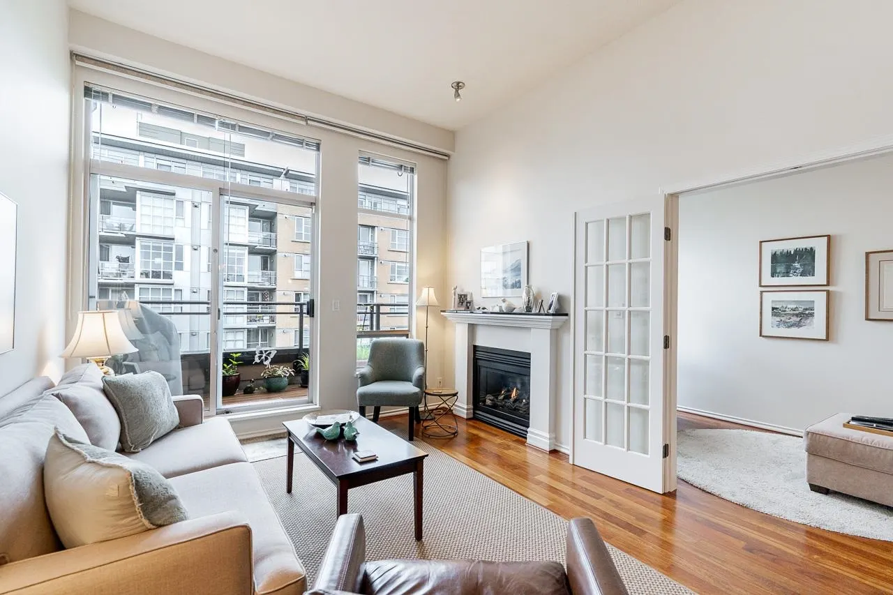 402 2175 Salal Drive