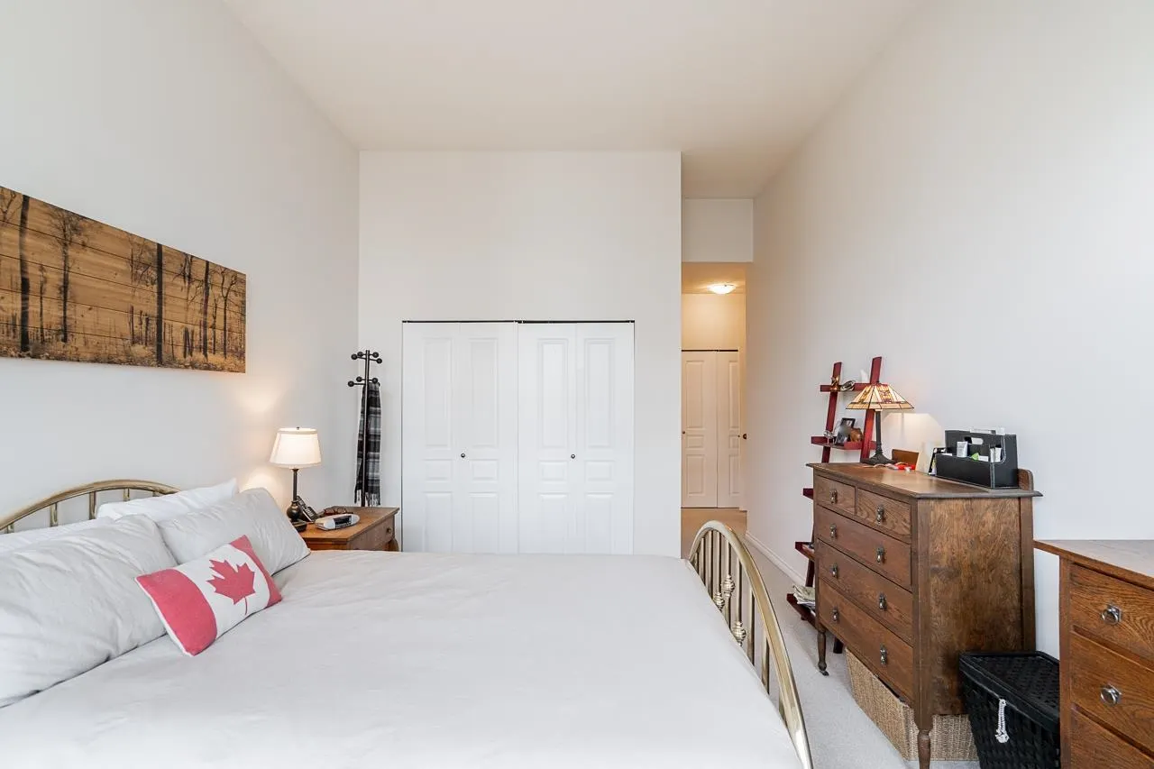 402 2175 Salal Drive