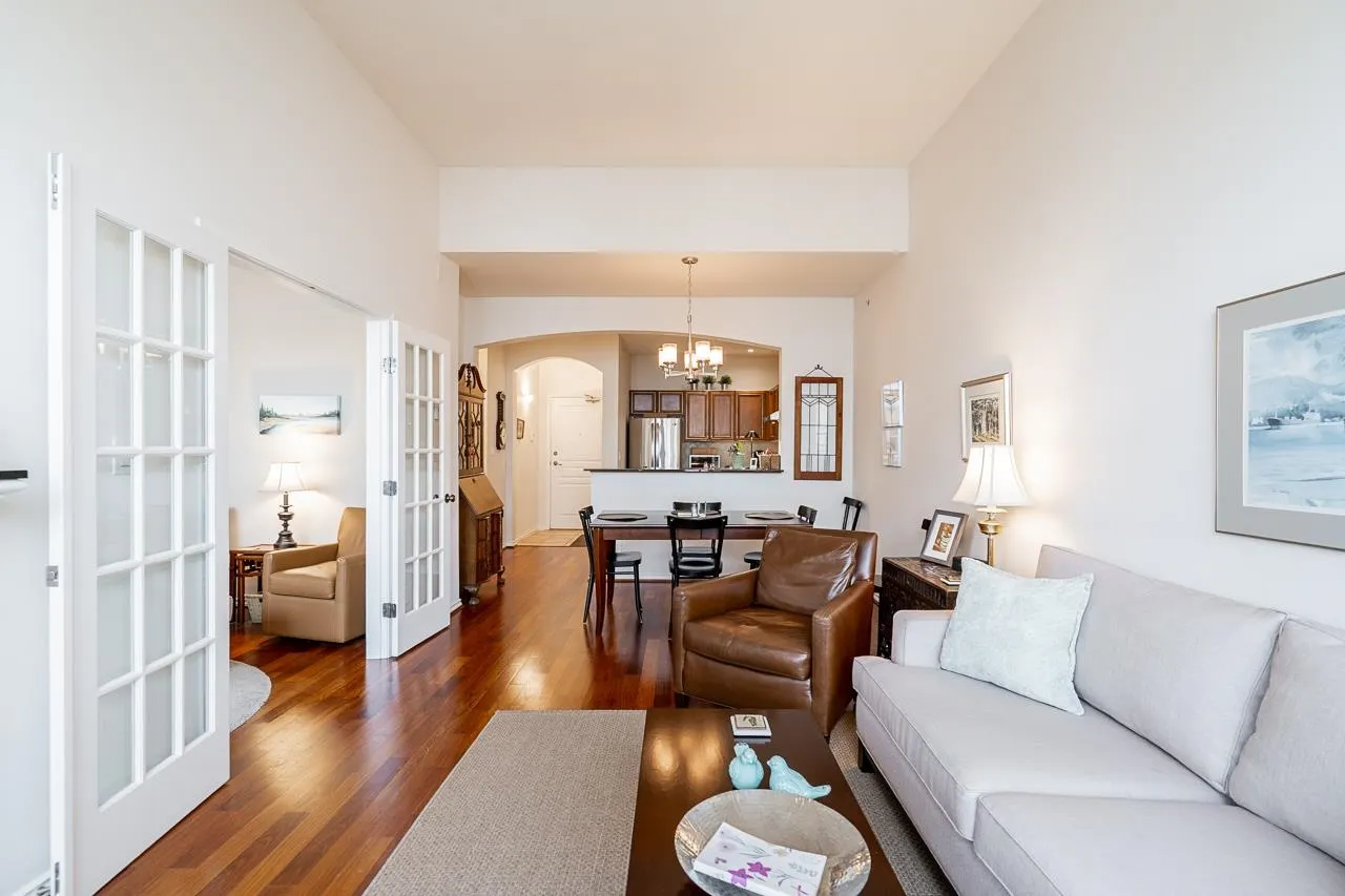 402 2175 Salal Drive