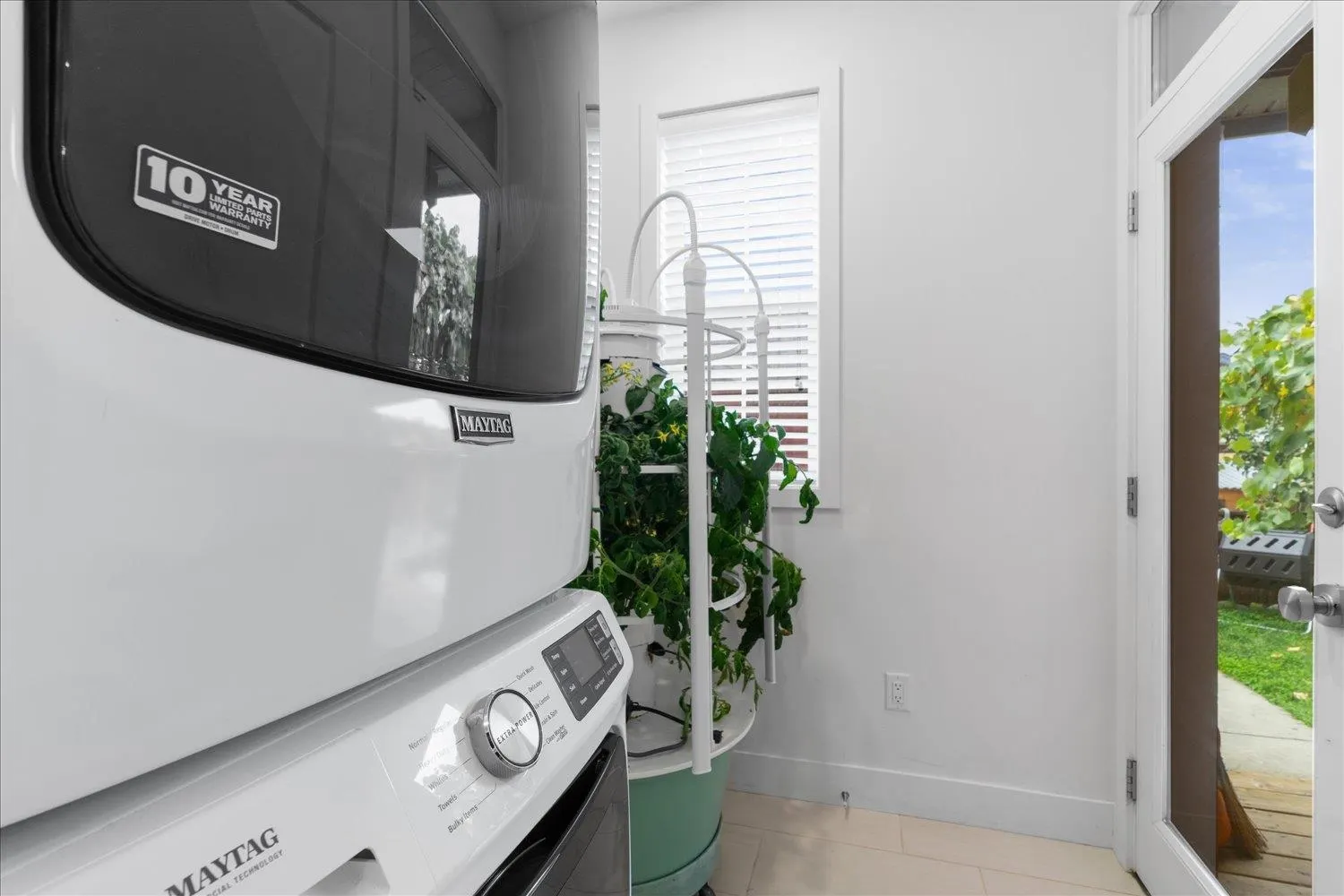 140 46211 Promontory Road