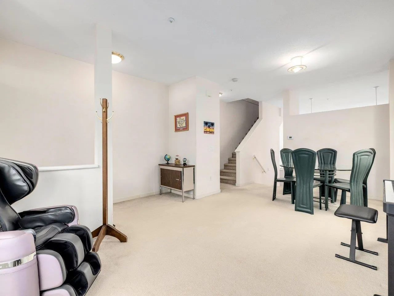 1 3576 Rainier Place