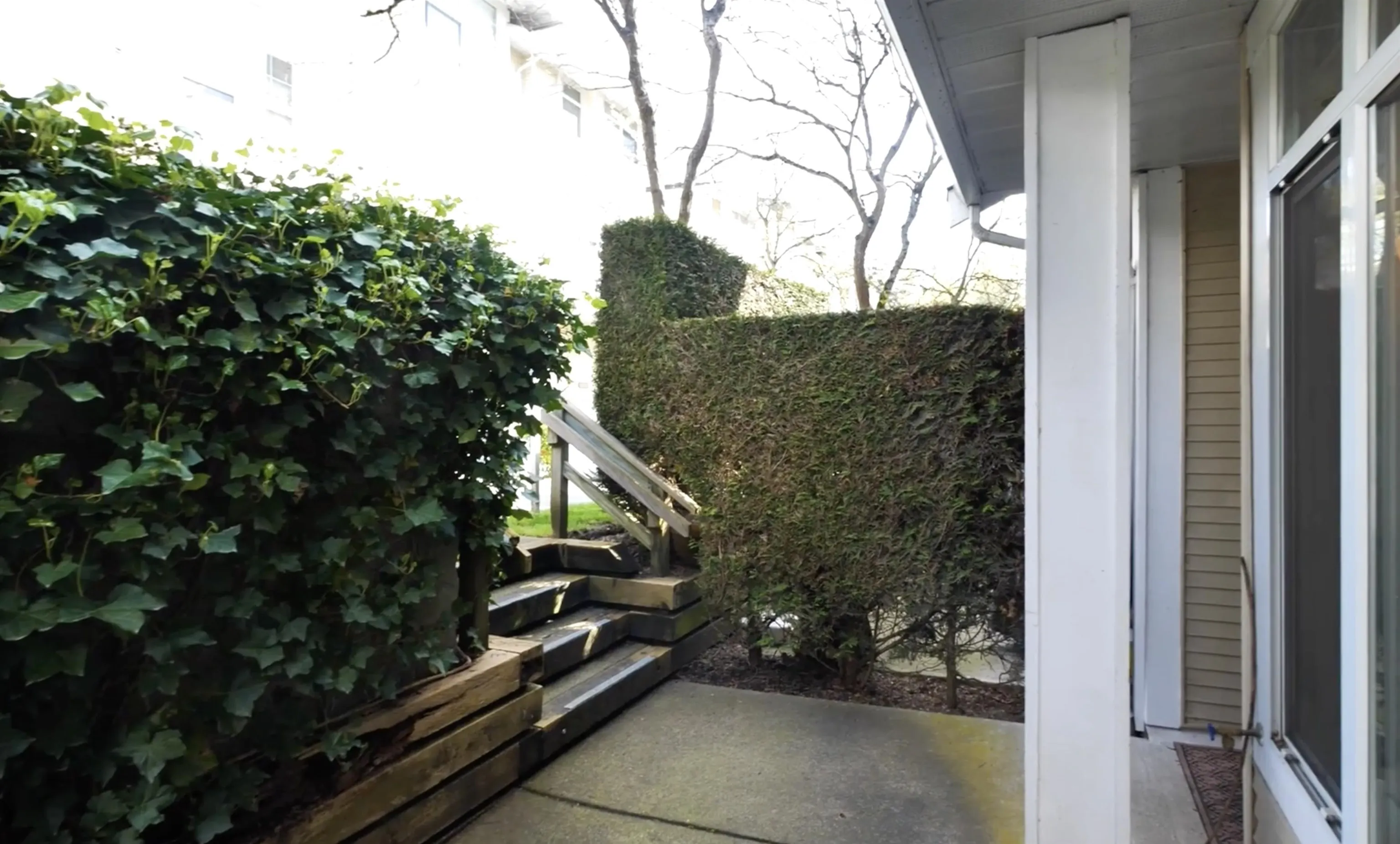 1 3576 Rainier Place