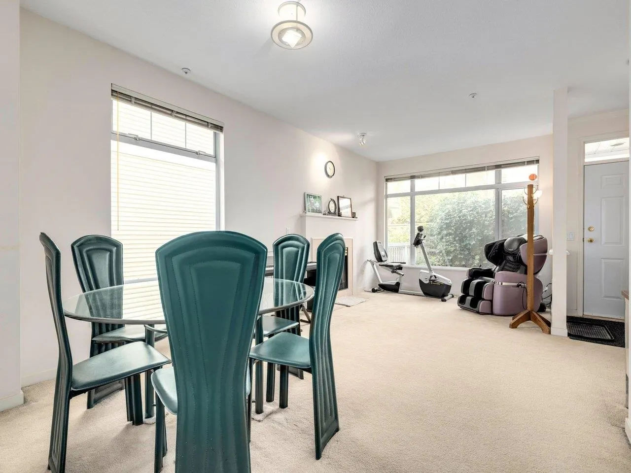 1 3576 Rainier Place