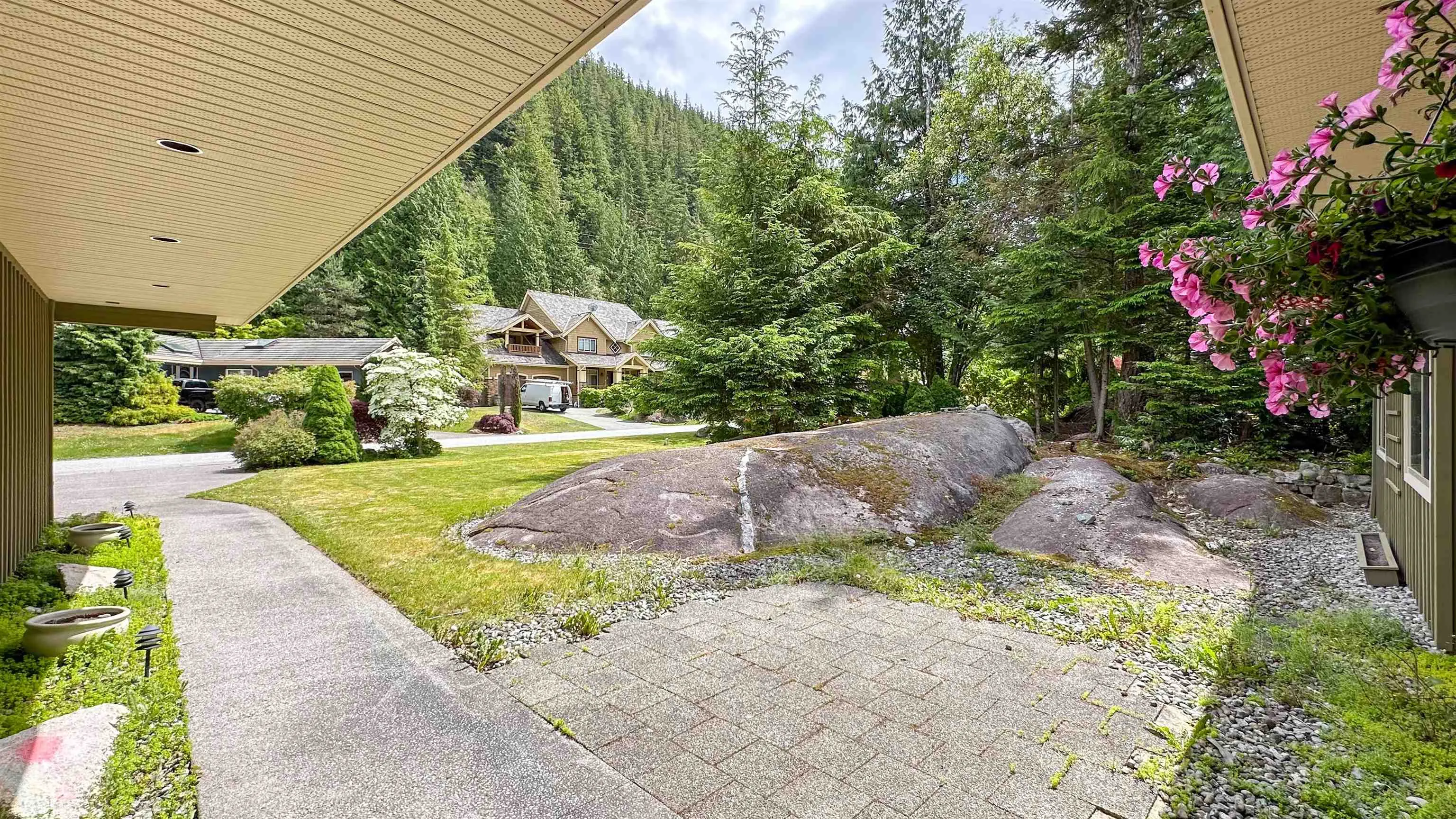 158 Stonegate Drive