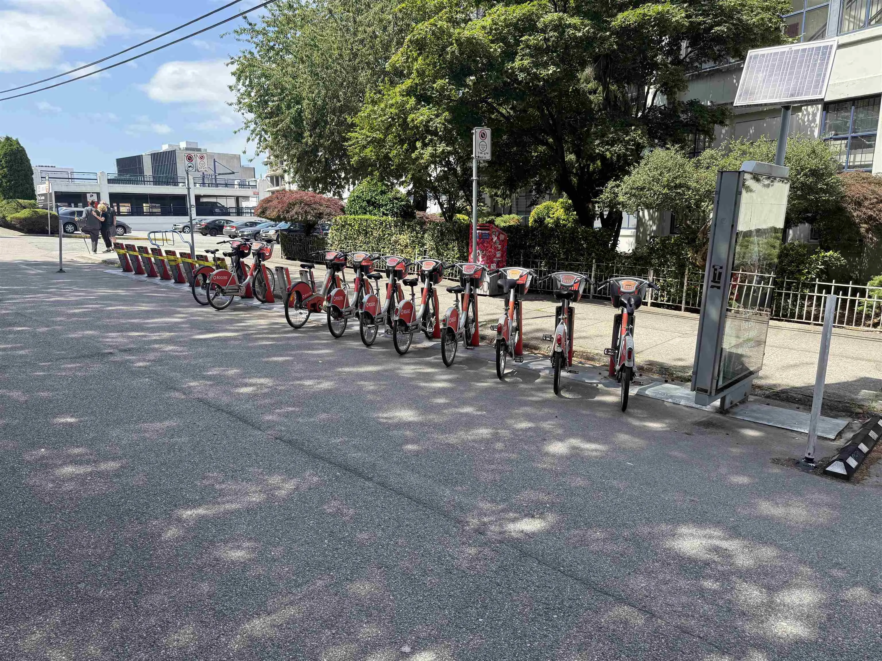 208 626 Alexander Street