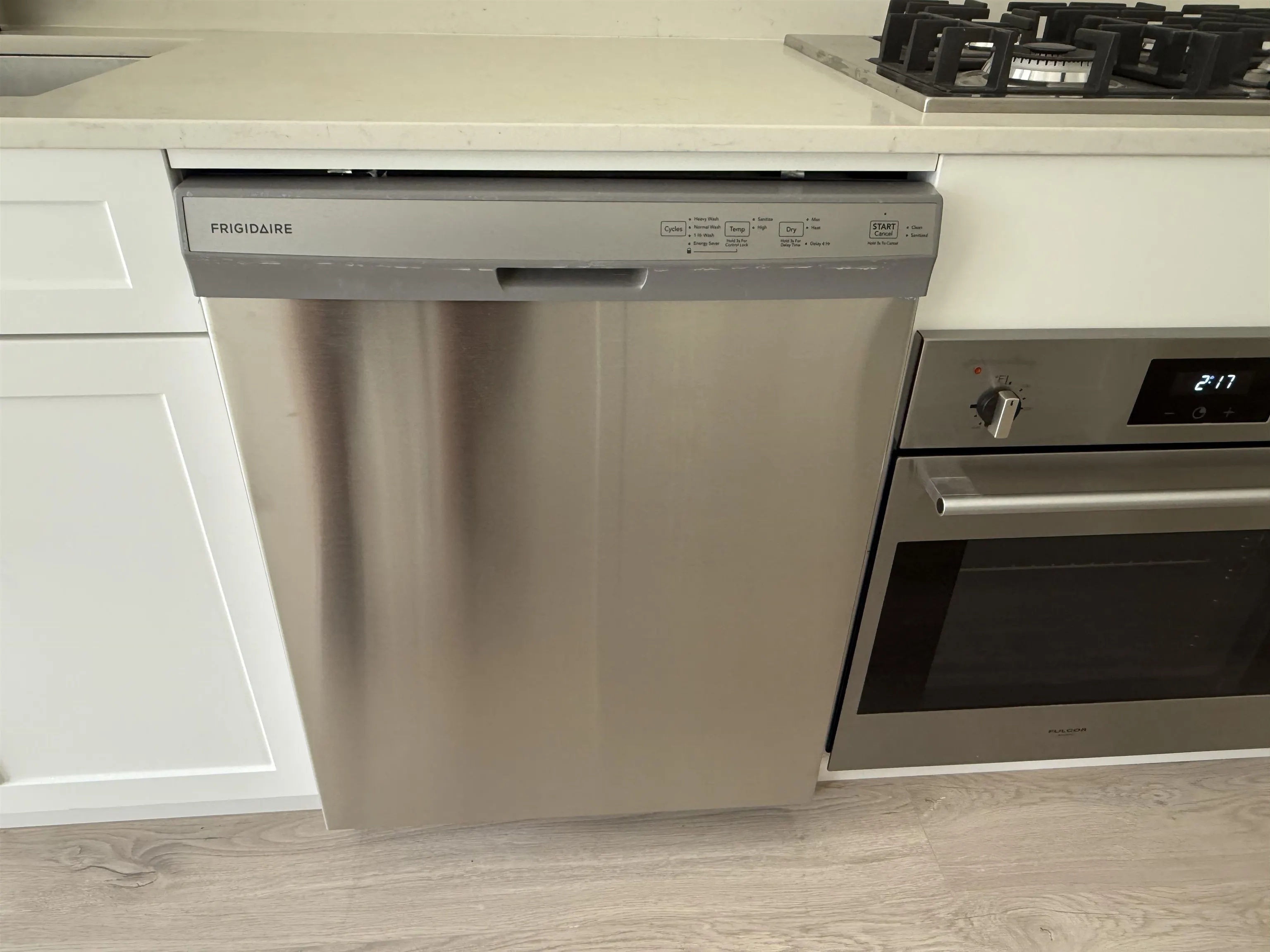 208 626 Alexander Street