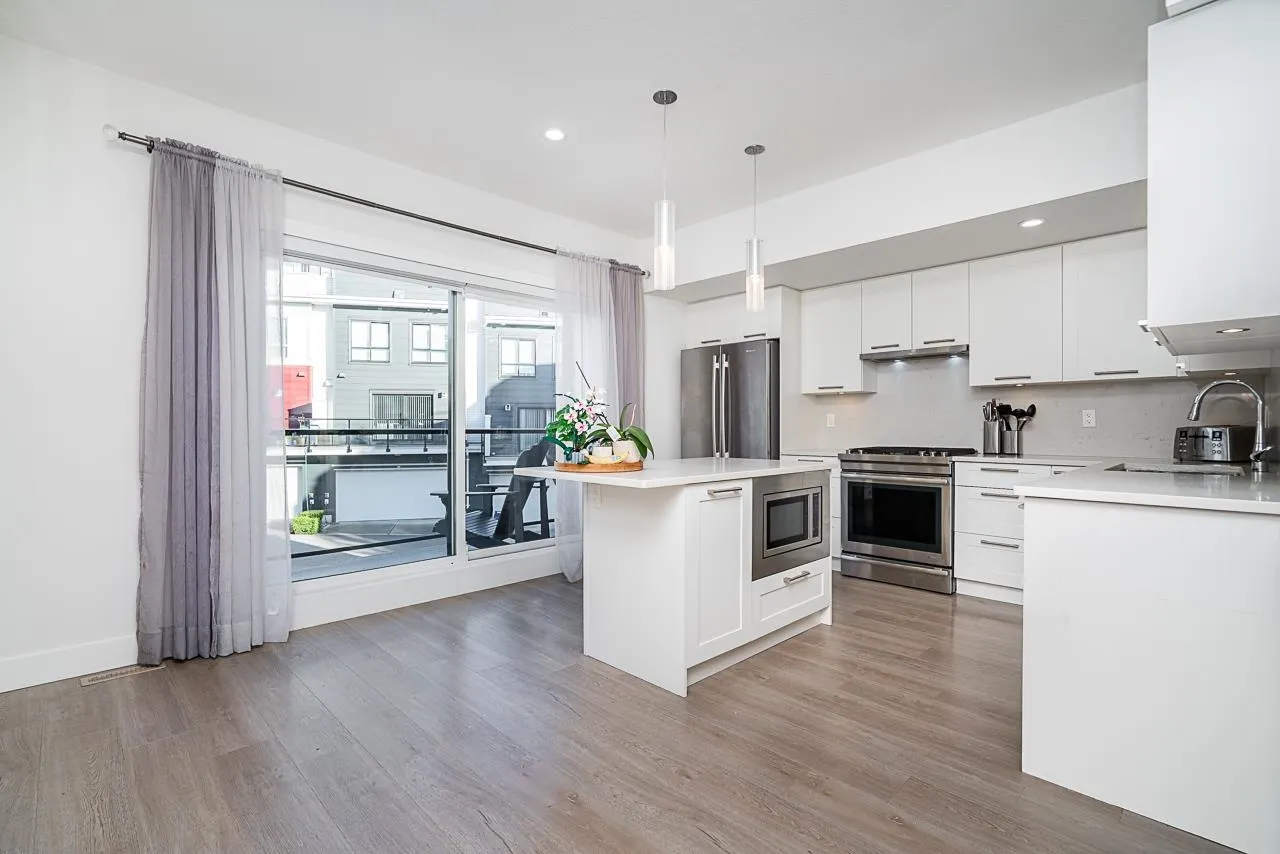 197 2277 Oak Meadows Drive