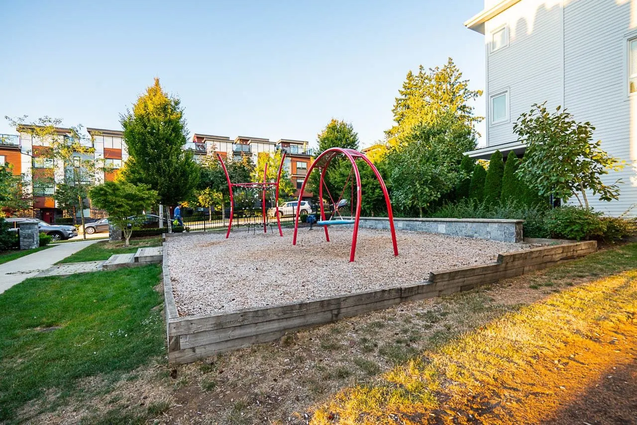 197 2277 Oak Meadows Drive