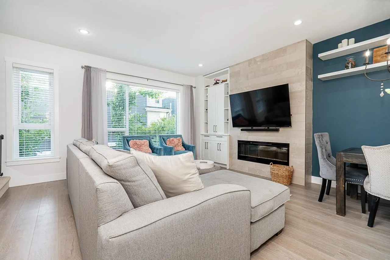 197 2277 Oak Meadows Drive