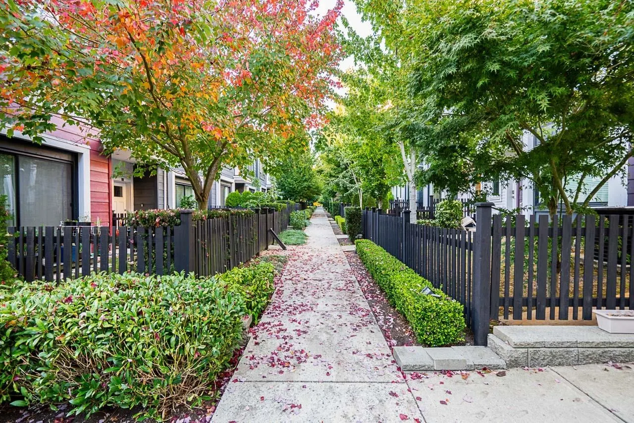 197 2277 Oak Meadows Drive