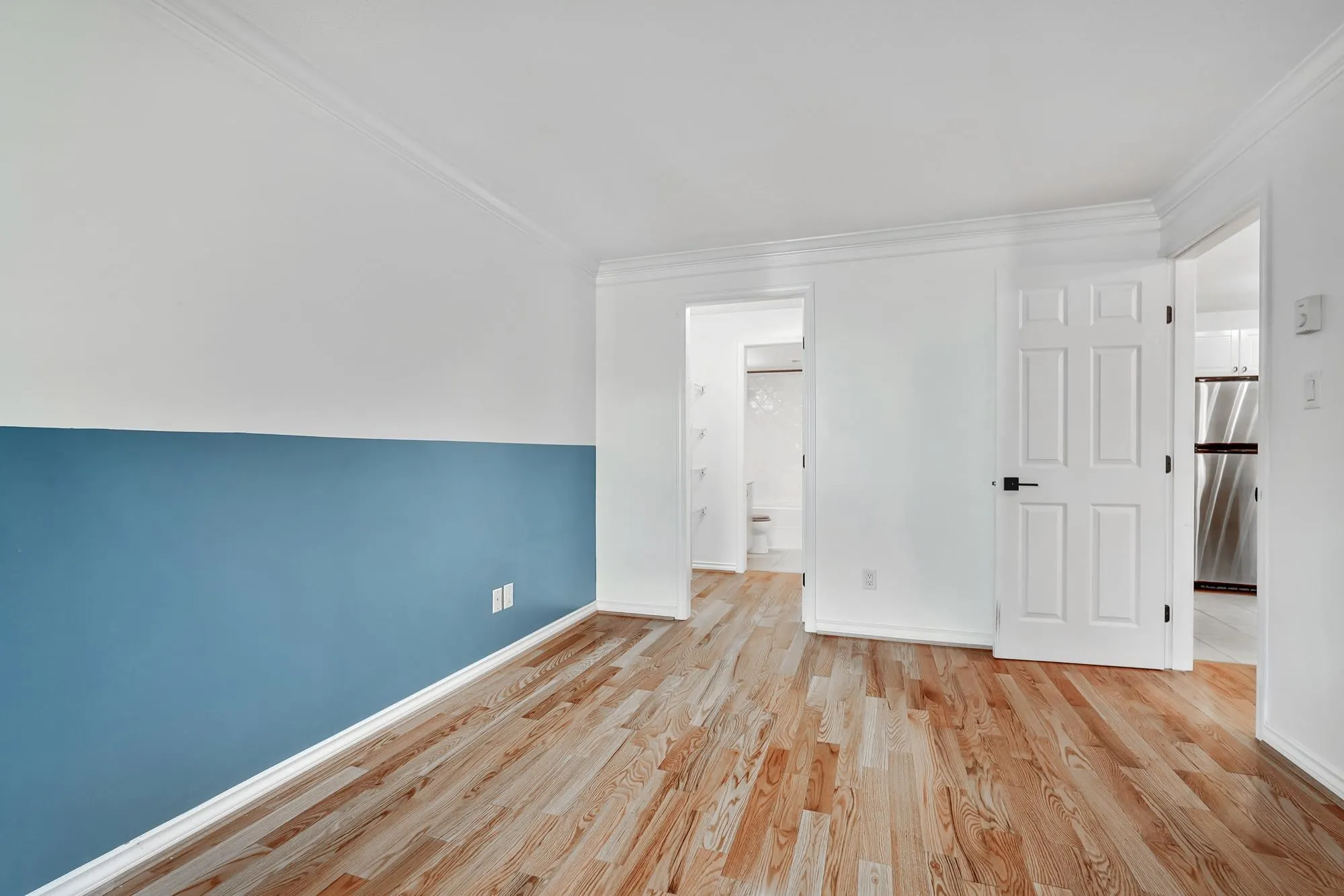 302 2741 E Hastings Street