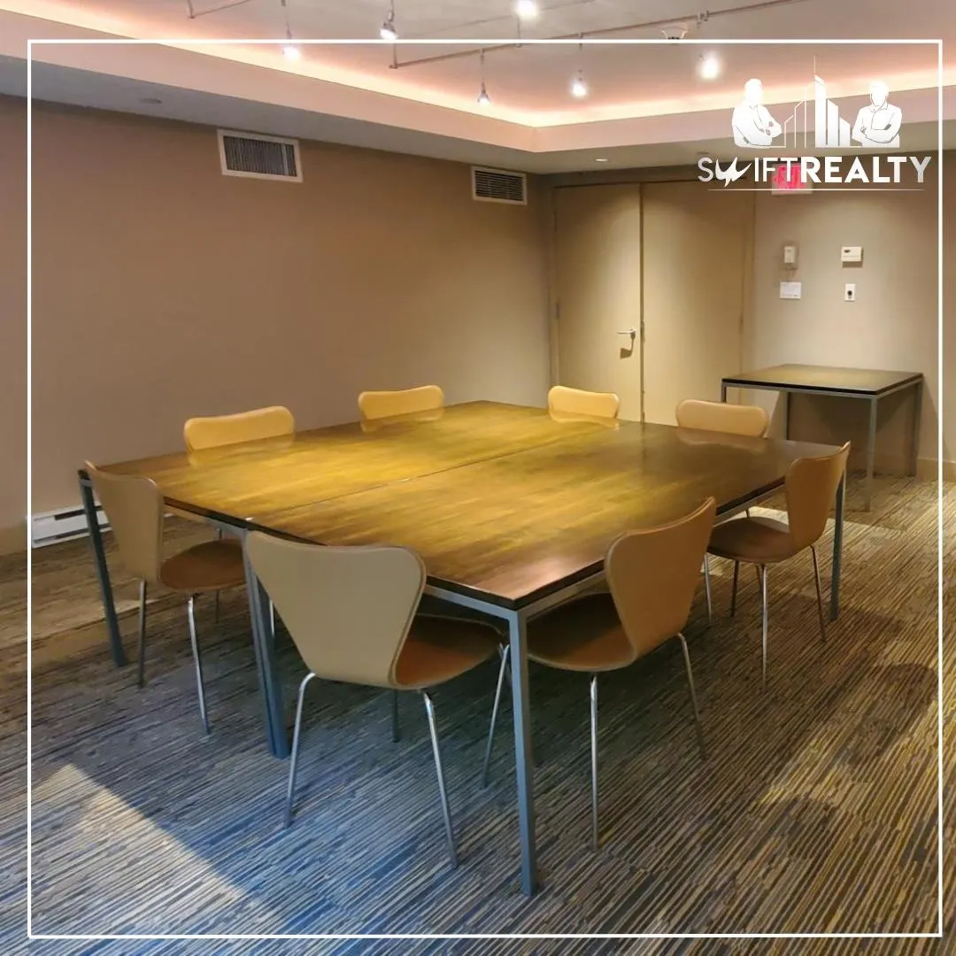 1604 499 Broughton Street