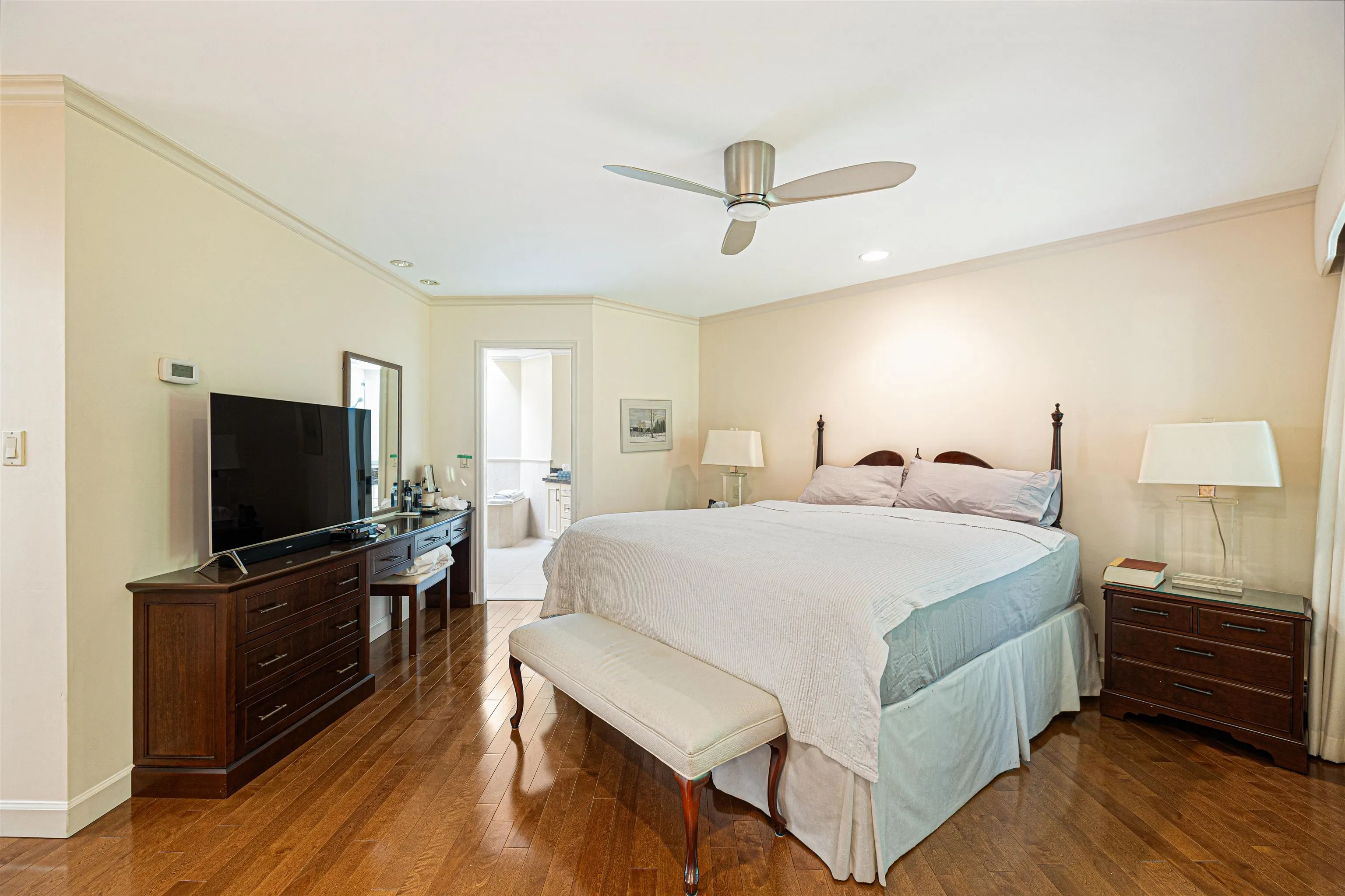 56 4900 Cartier Street