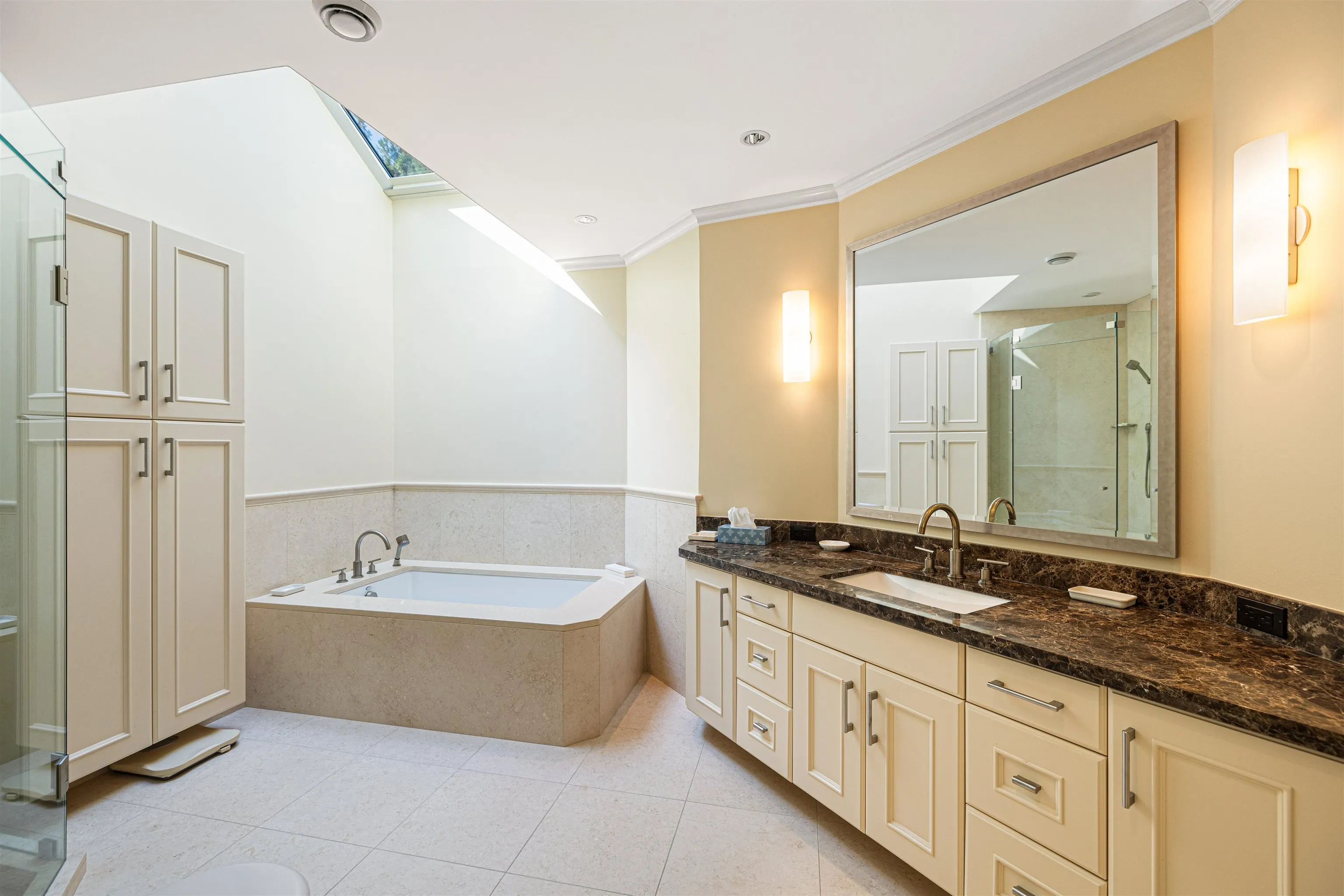 56 4900 Cartier Street