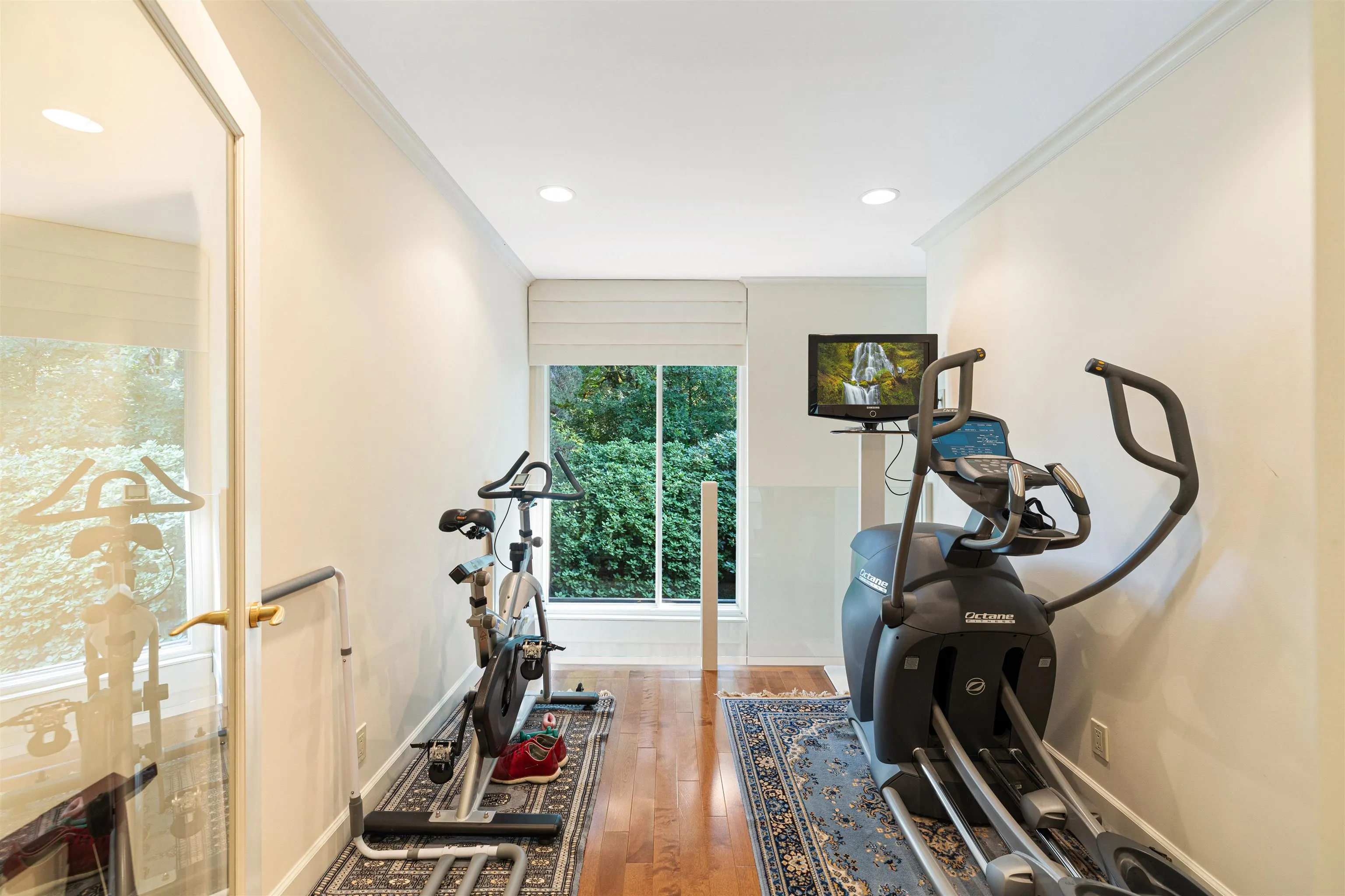 56 4900 Cartier Street