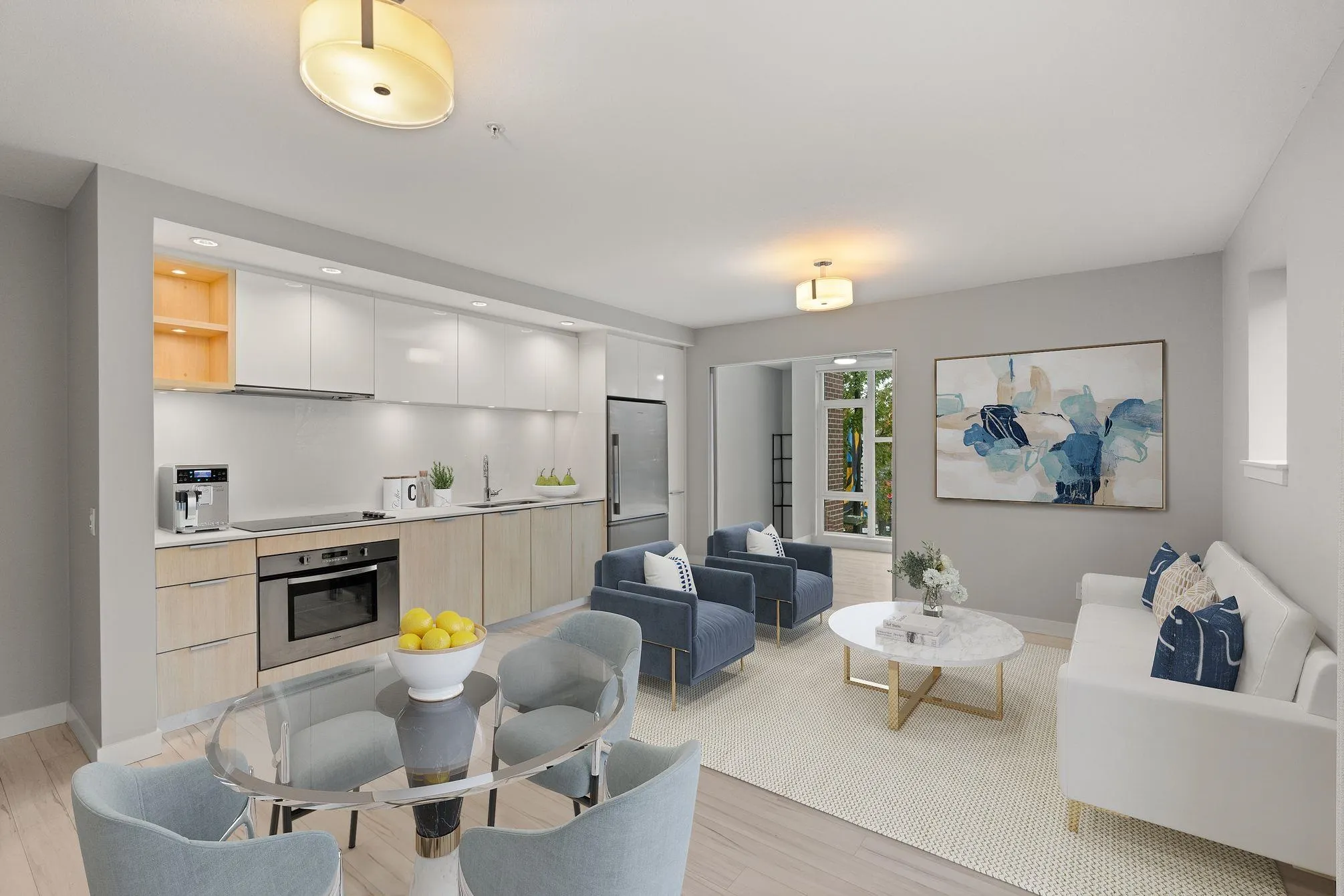 207 111 E 3rd Street