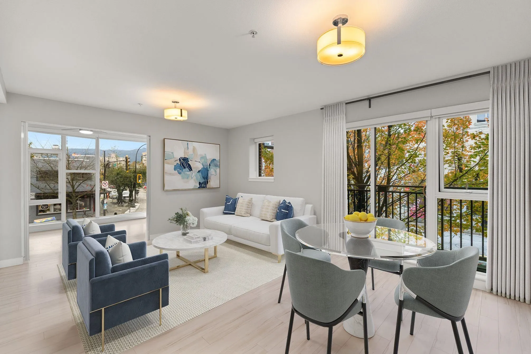 207 111 E 3rd Street