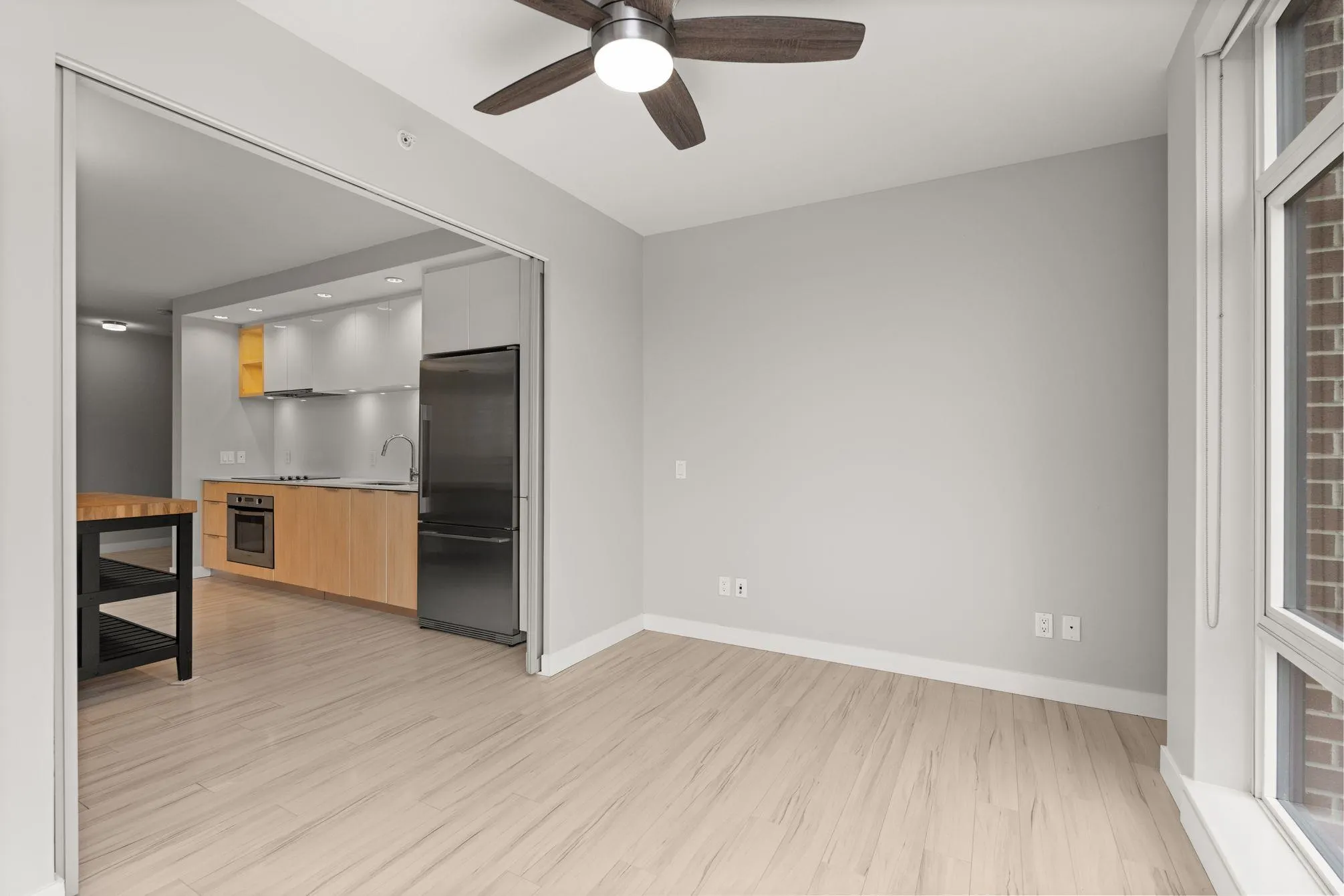 207 111 E 3rd Street