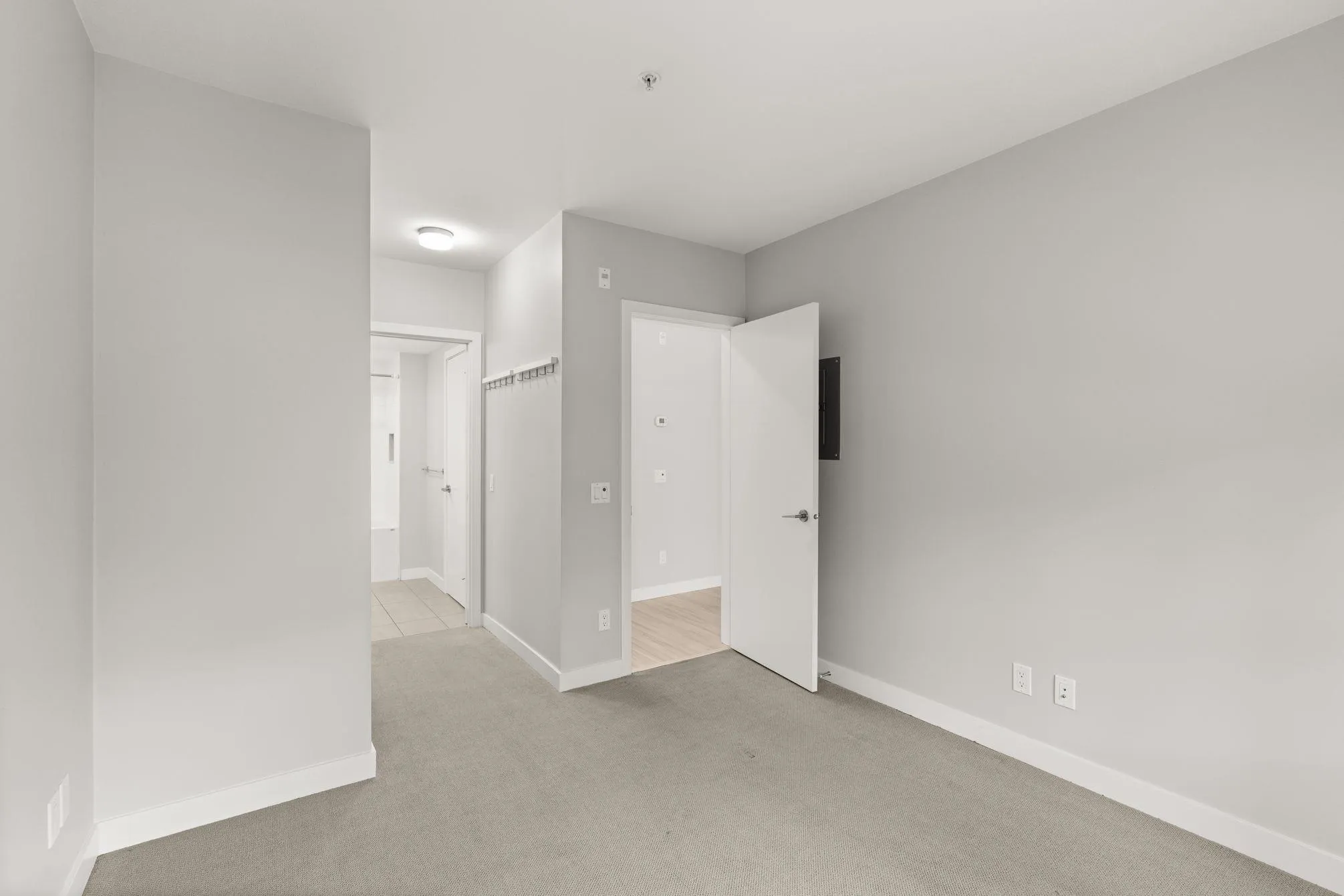 207 111 E 3rd Street