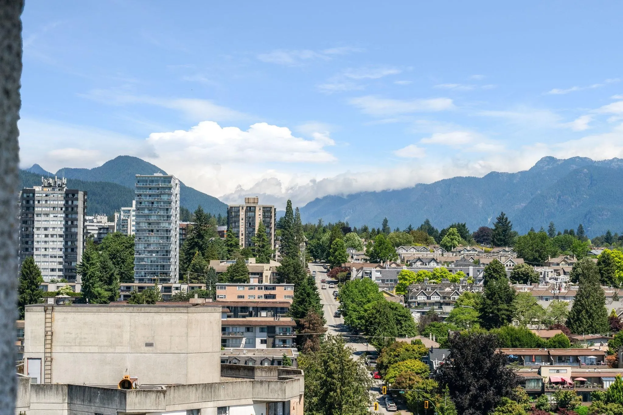 1906 145 St. Georges Avenue