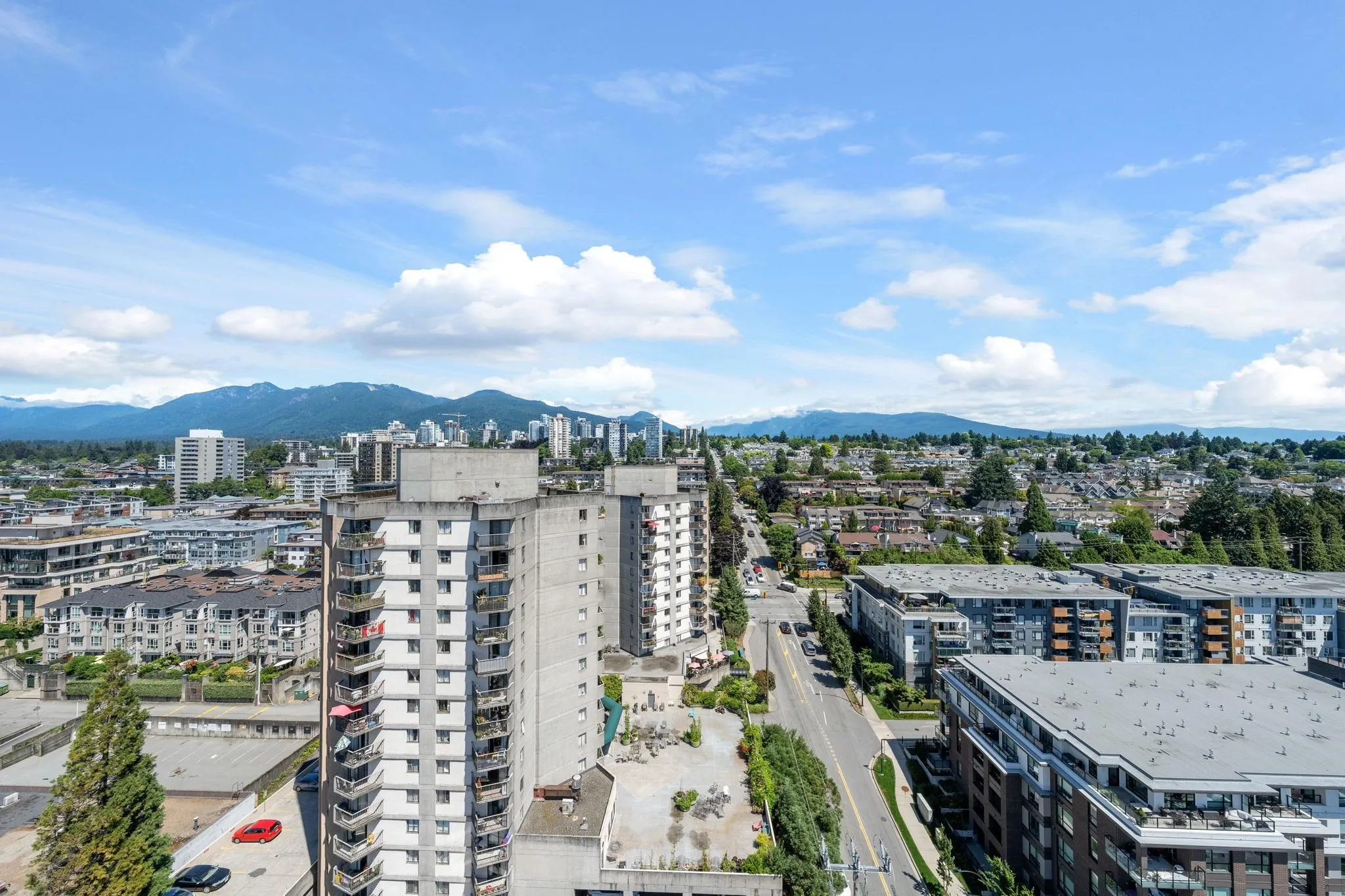 1906 145 St. Georges Avenue