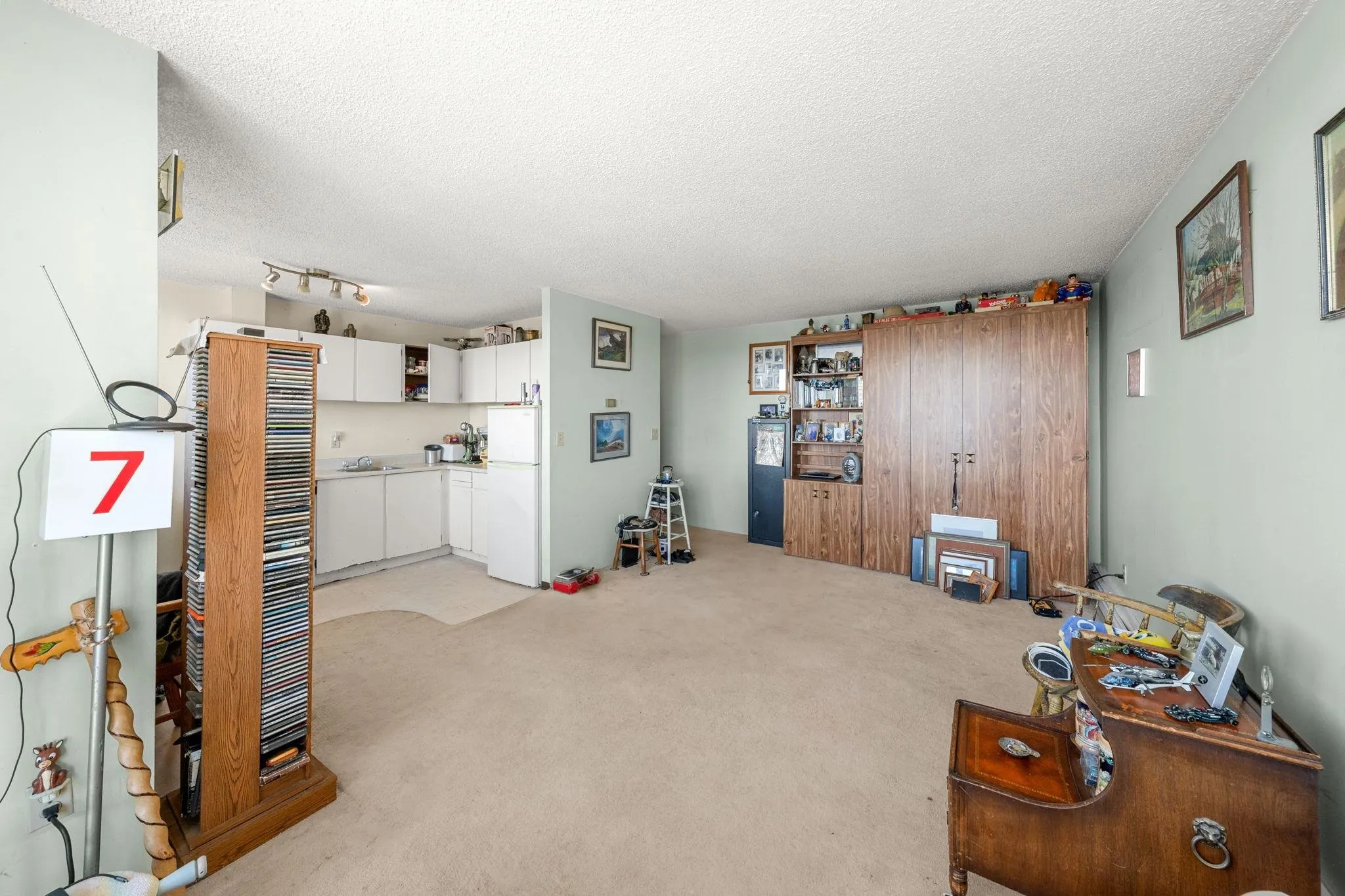 1906 145 St. Georges Avenue