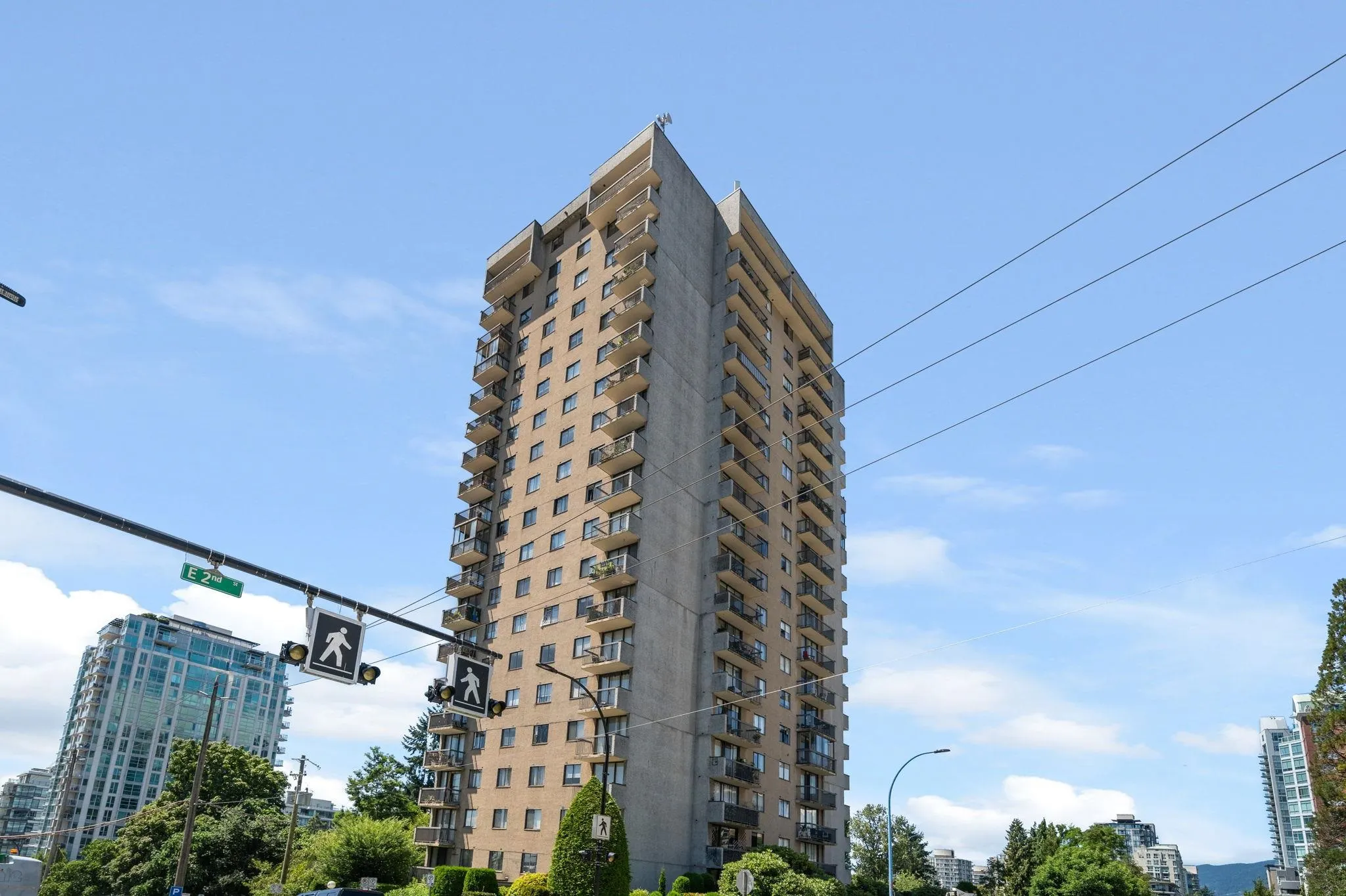 1906 145 St. Georges Avenue