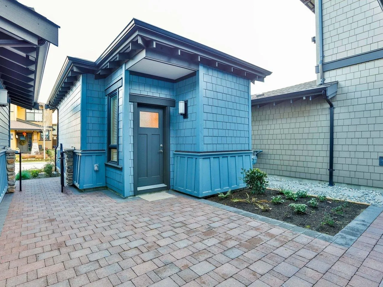 1585 Pine Springs Lane