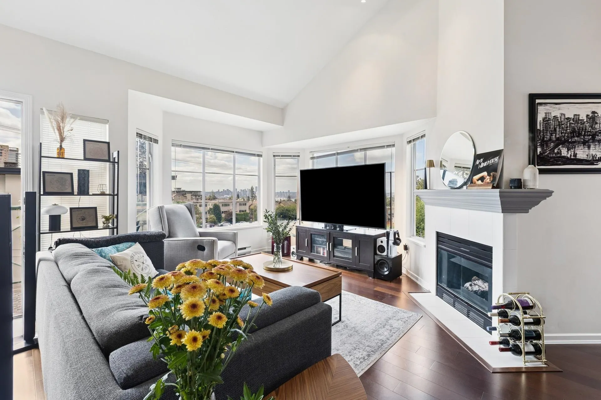 303 131 W 20th Street