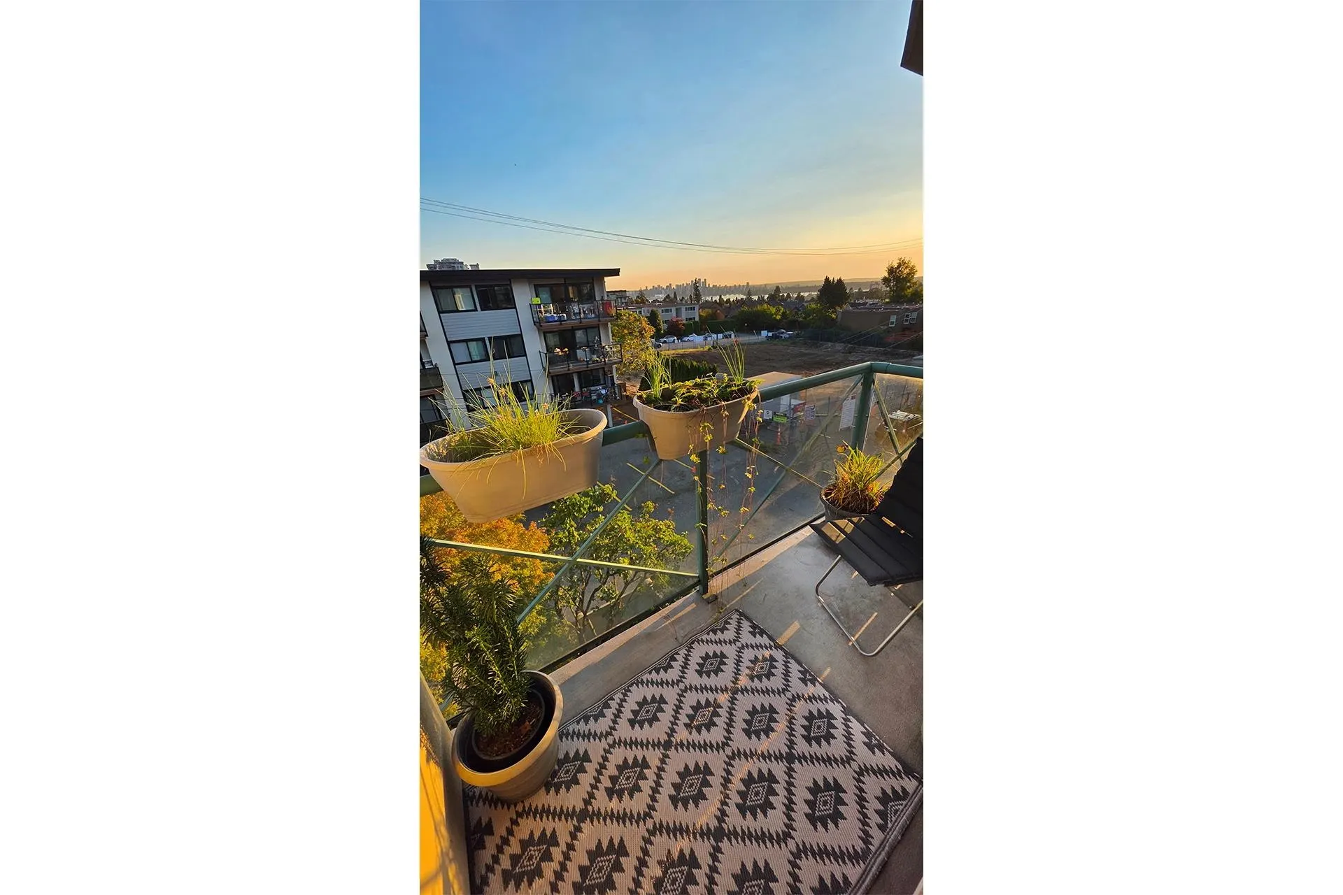 303 131 W 20th Street