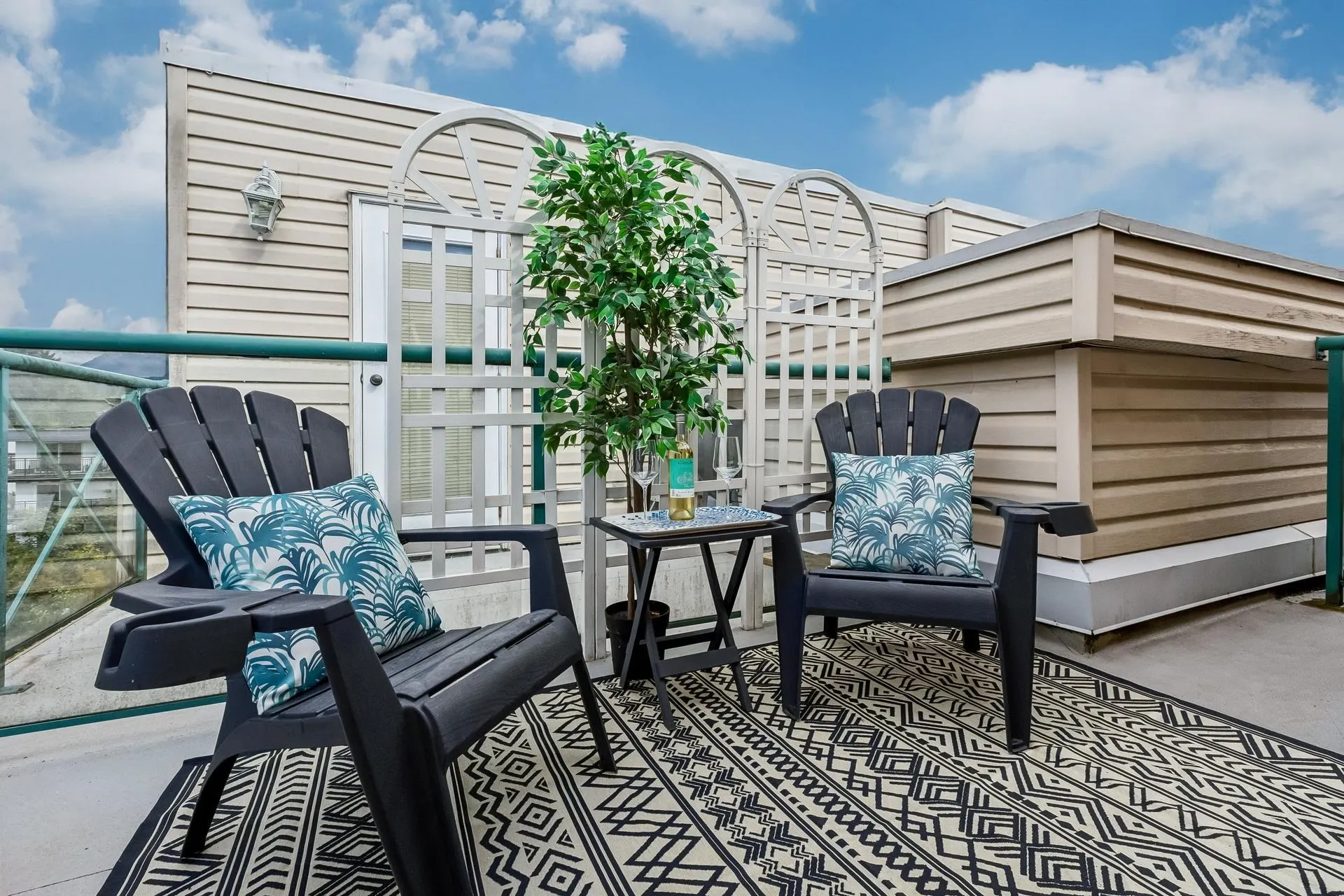 303 131 W 20th Street