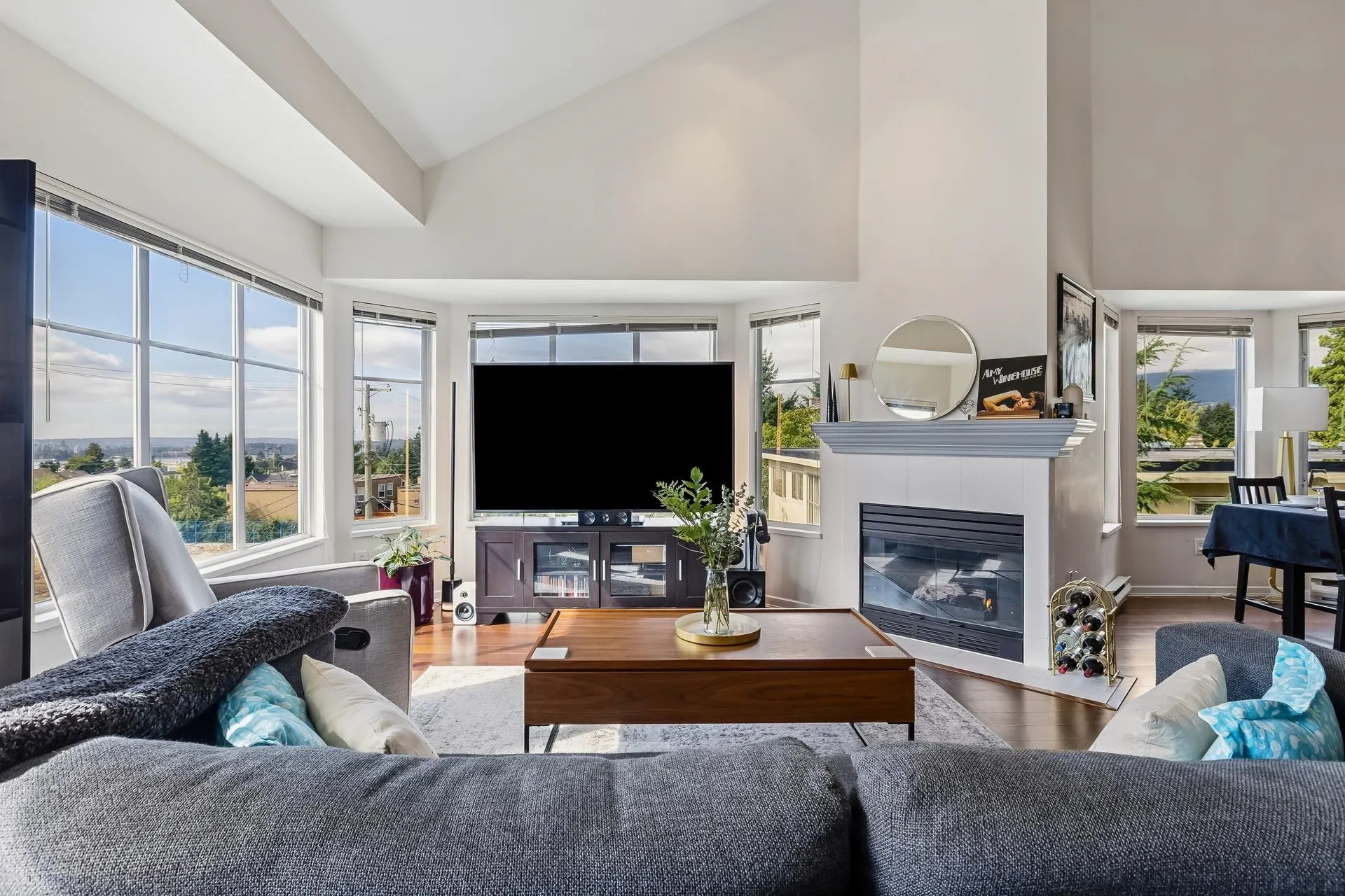 303 131 W 20th Street