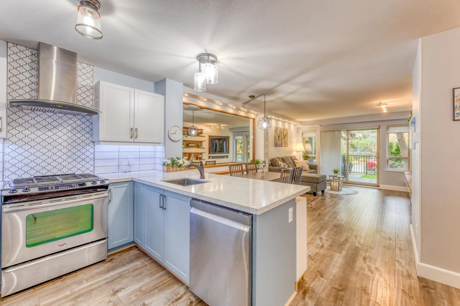 202 3156 Dayanee Springs Boulevard