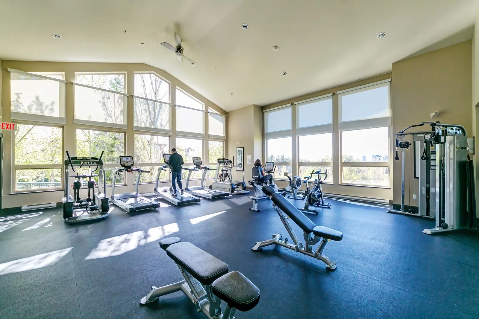 202 3156 Dayanee Springs Boulevard