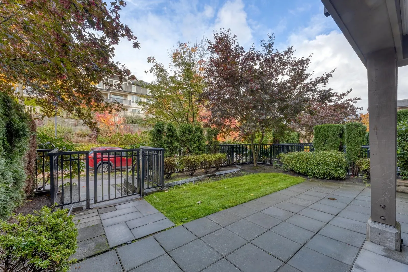 202 3156 Dayanee Springs Boulevard